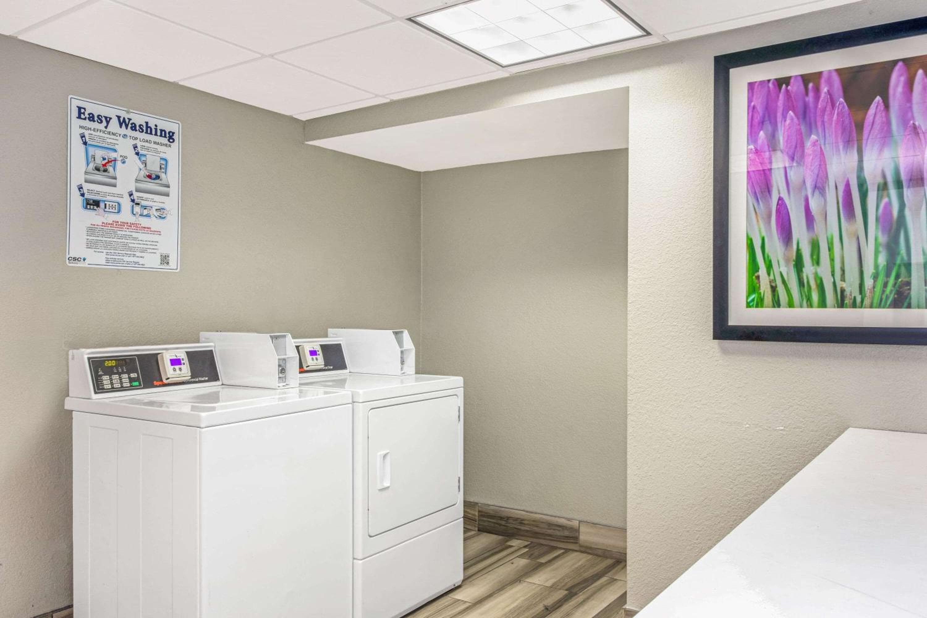 La Quinta by Wyndham Orlando Airport - On Property Food Trucks & Free Airport Shuttle! — 30