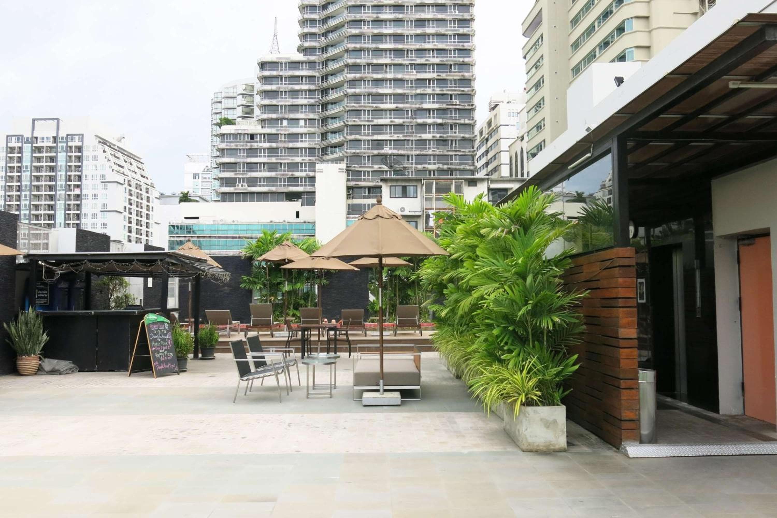 Radisson Suites Bangkok Sukhumvit — 30