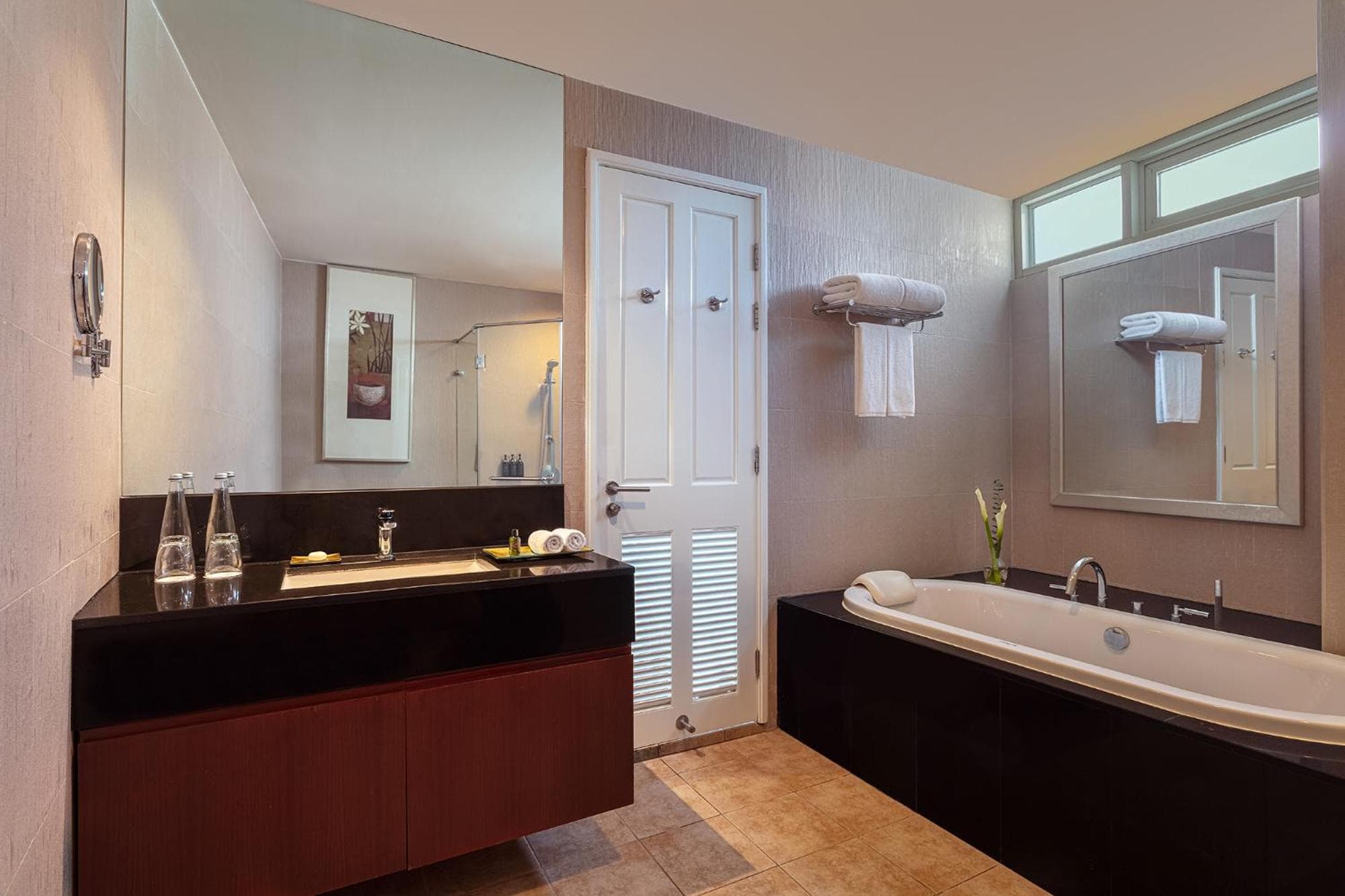 Dusit Suites Hotel Ratchadamri, Bangkok — 21
