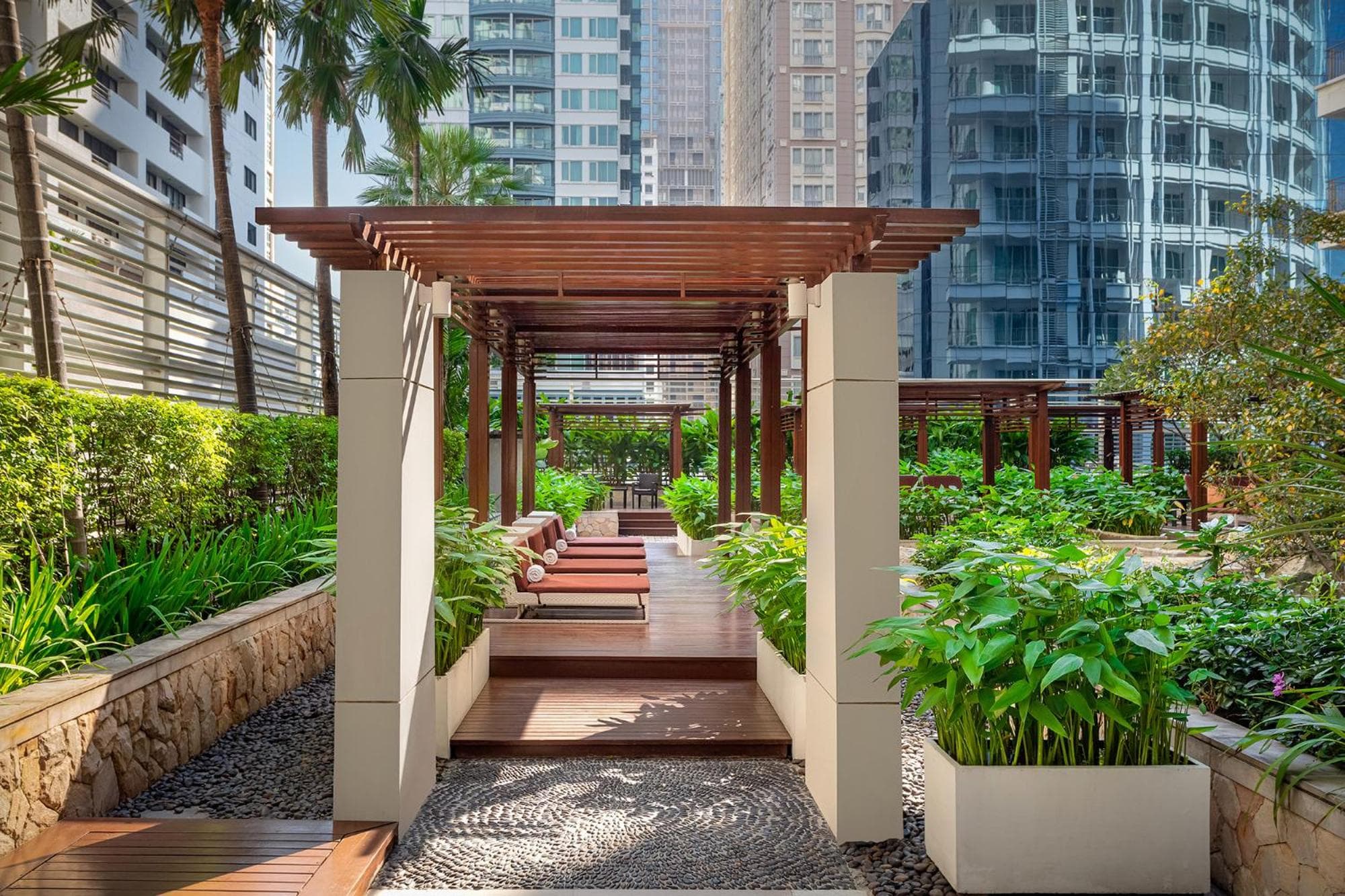 Dusit Suites Hotel Ratchadamri, Bangkok — 10