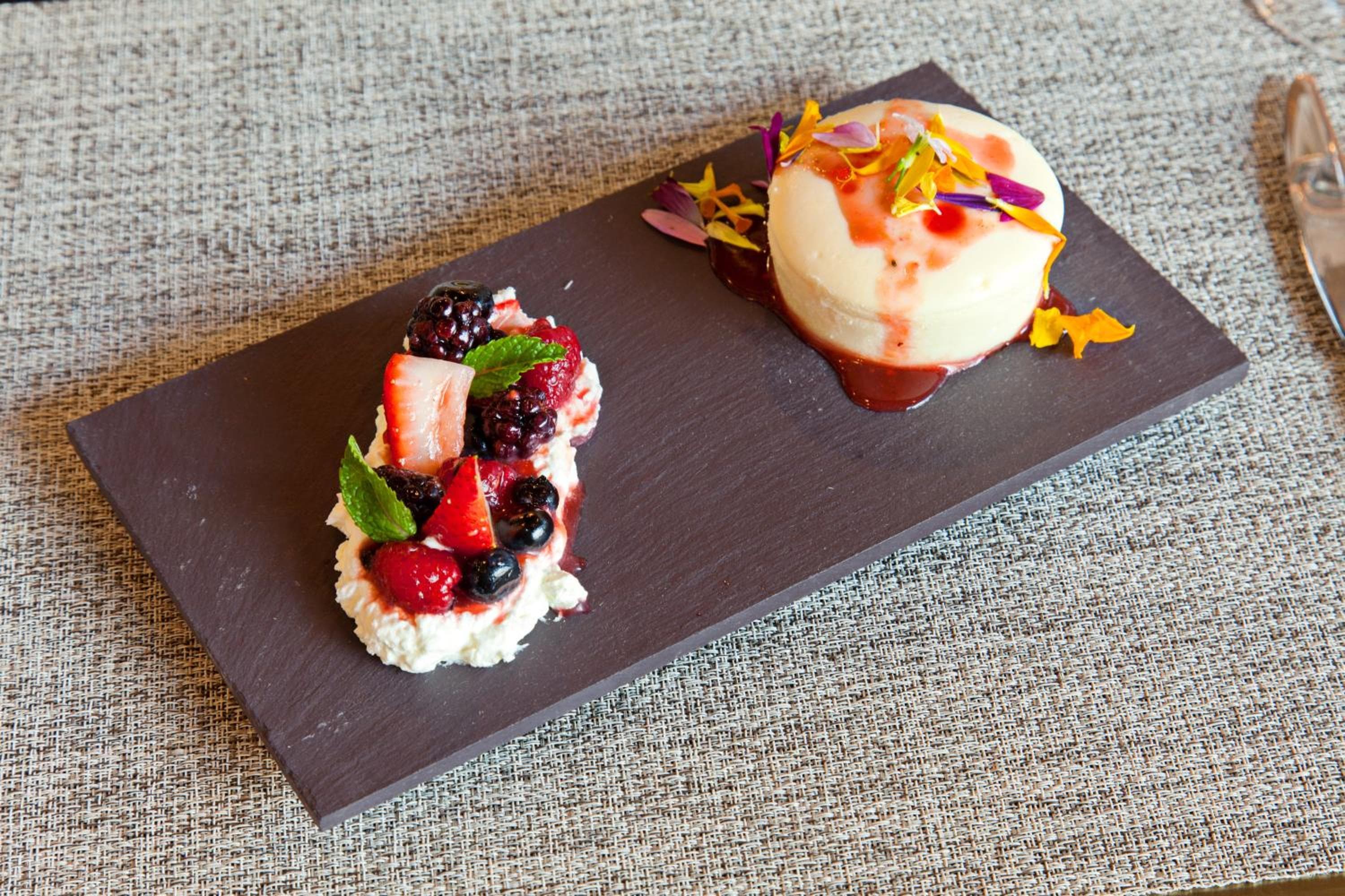 Hotel Indigo Los Angeles Downtown by IHG — 13
