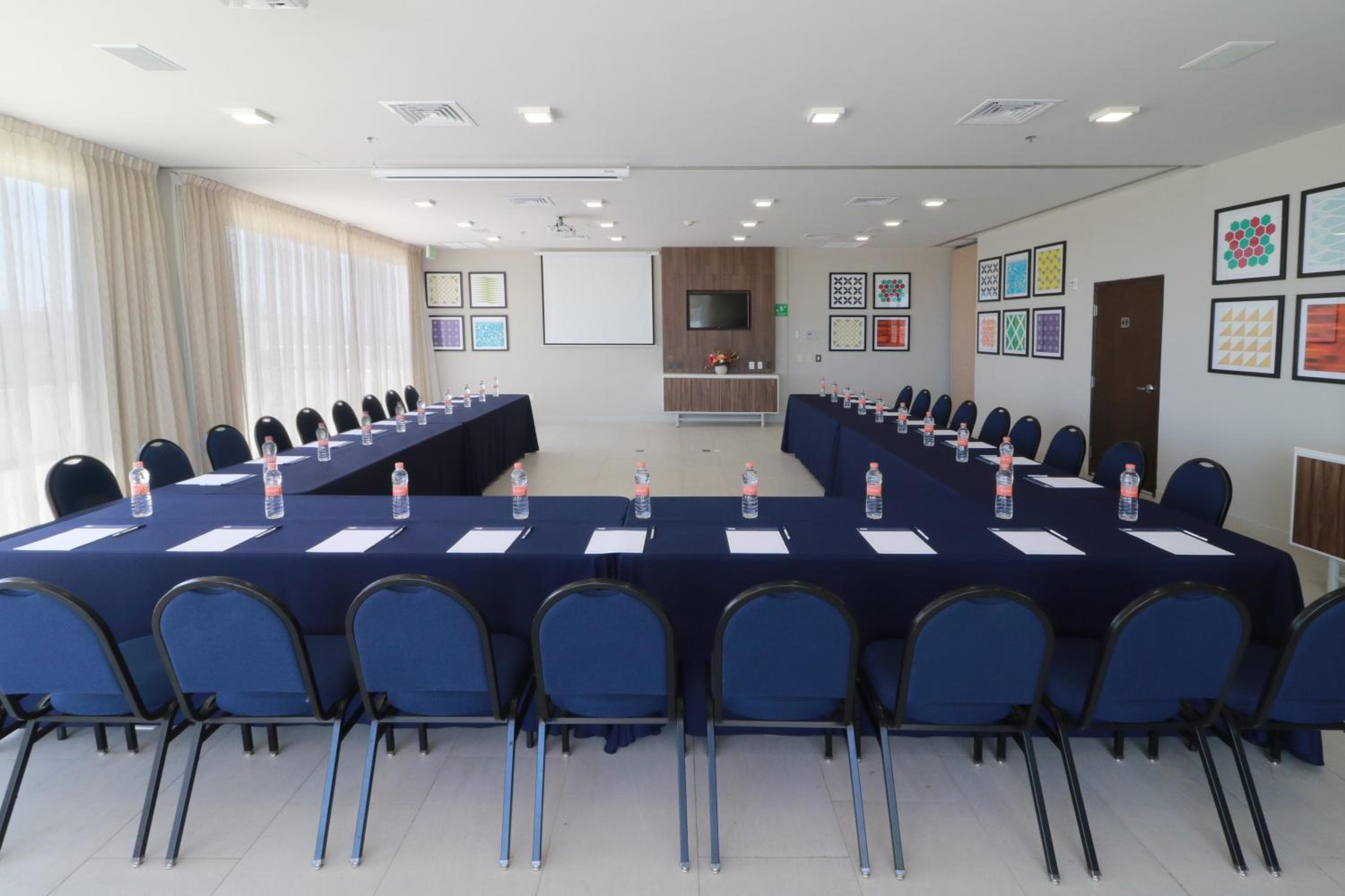 Holiday Inn Express & Suites - Playa del Carmen by IHG — 5