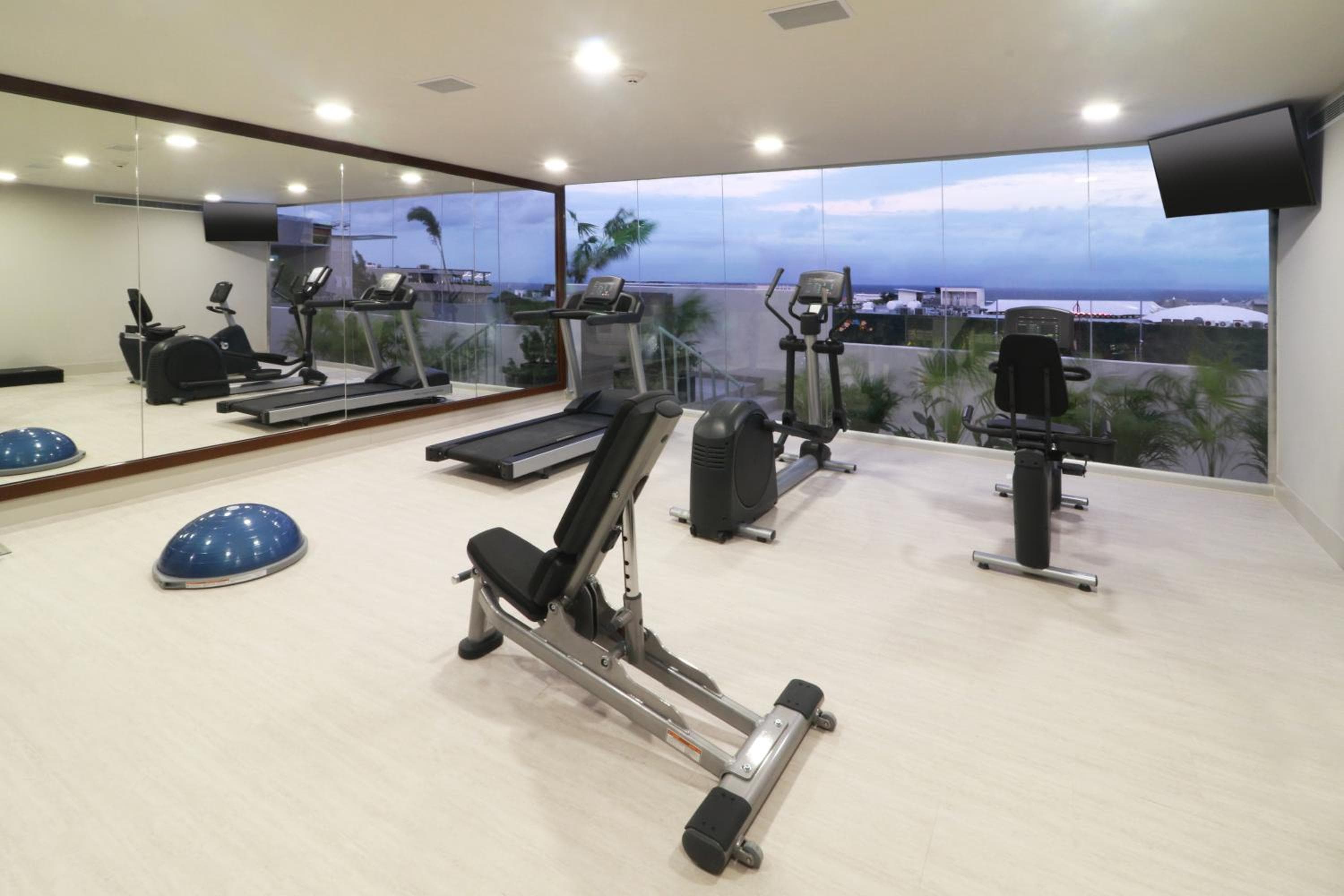 Holiday Inn Express & Suites - Playa del Carmen, un hotel IHG — 21