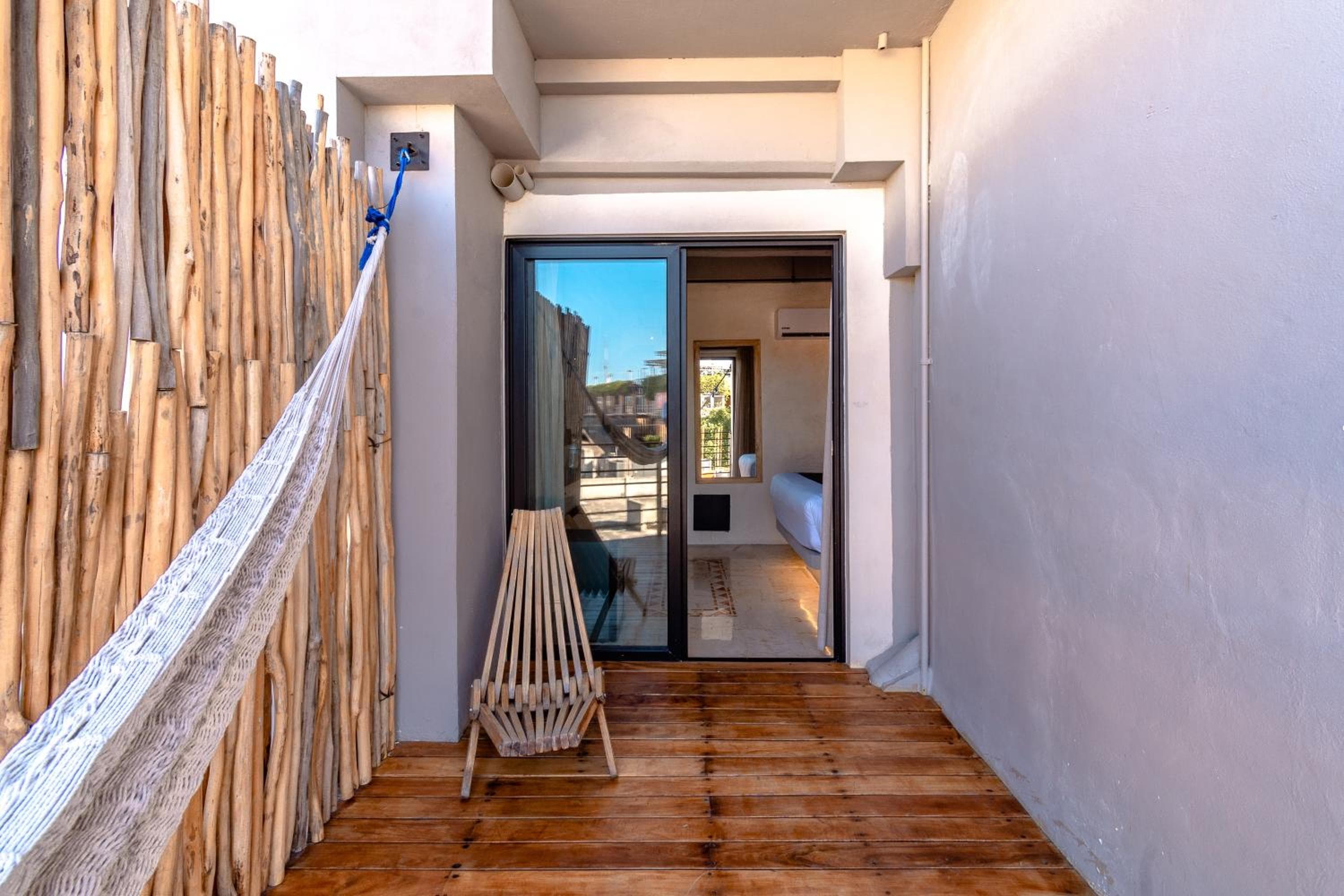 Caribbean Paradise Hotel & Spa - 5th Avenue — 30