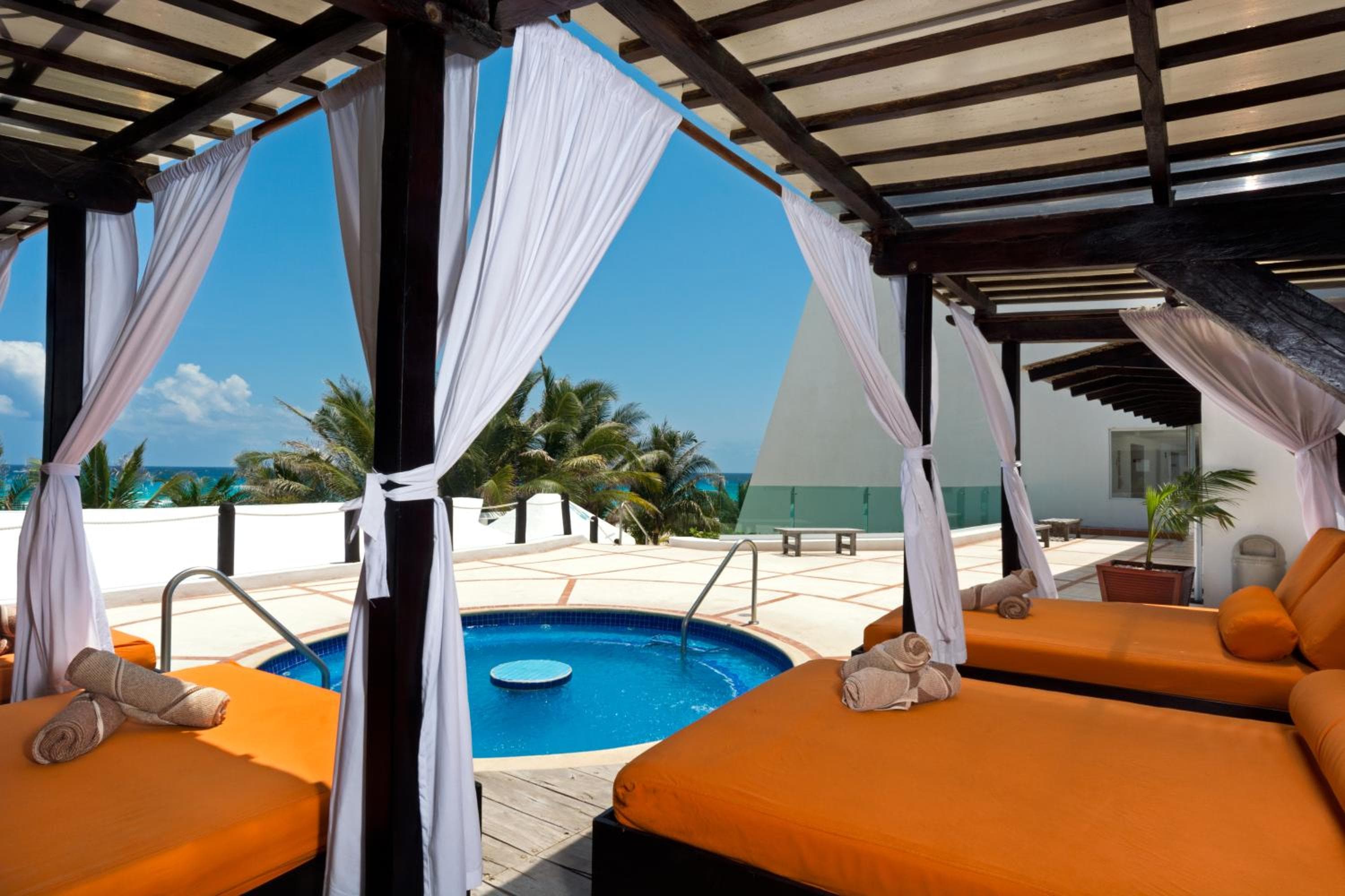 Flamingo Cancún Resort — 10