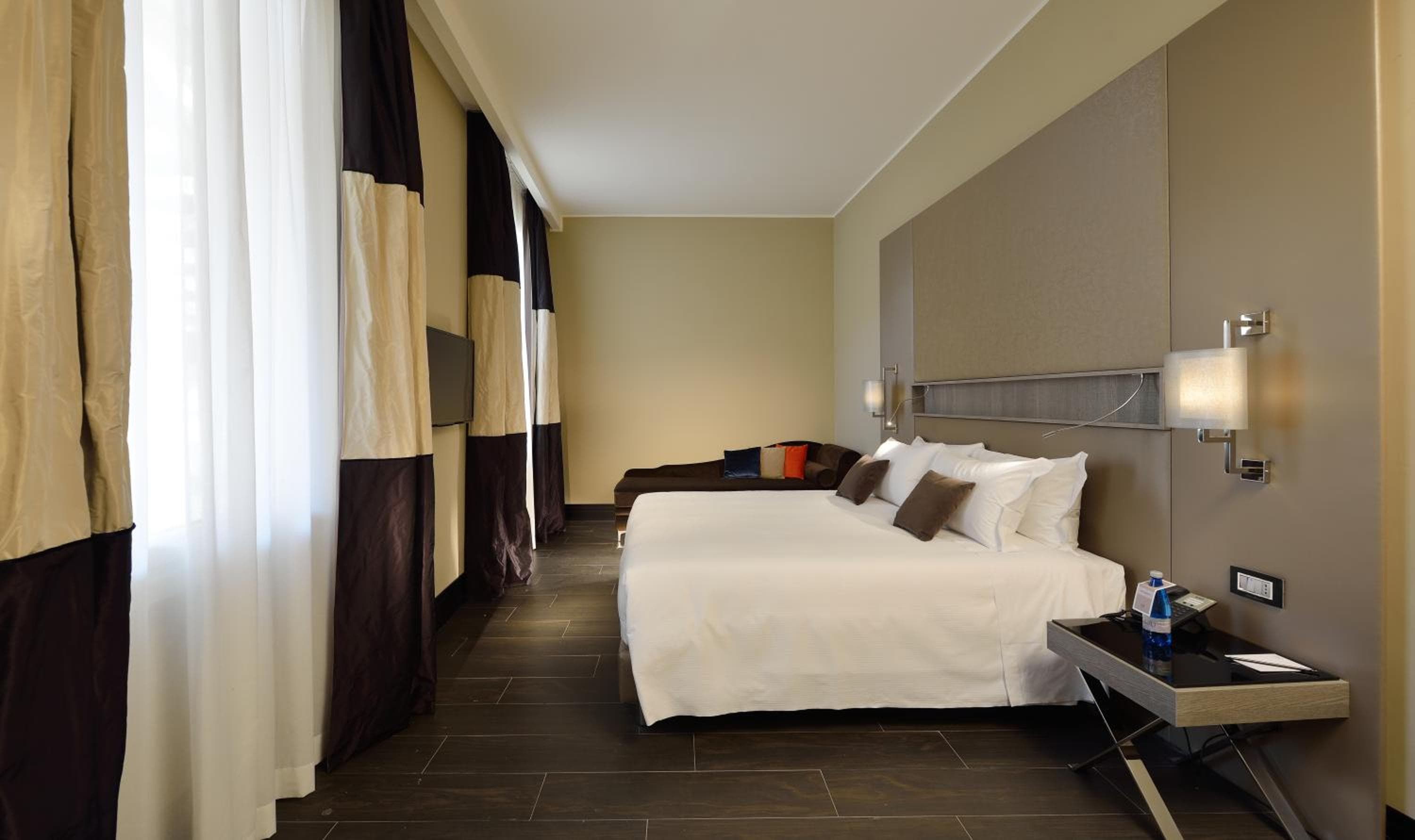 Hotel Roma — 25