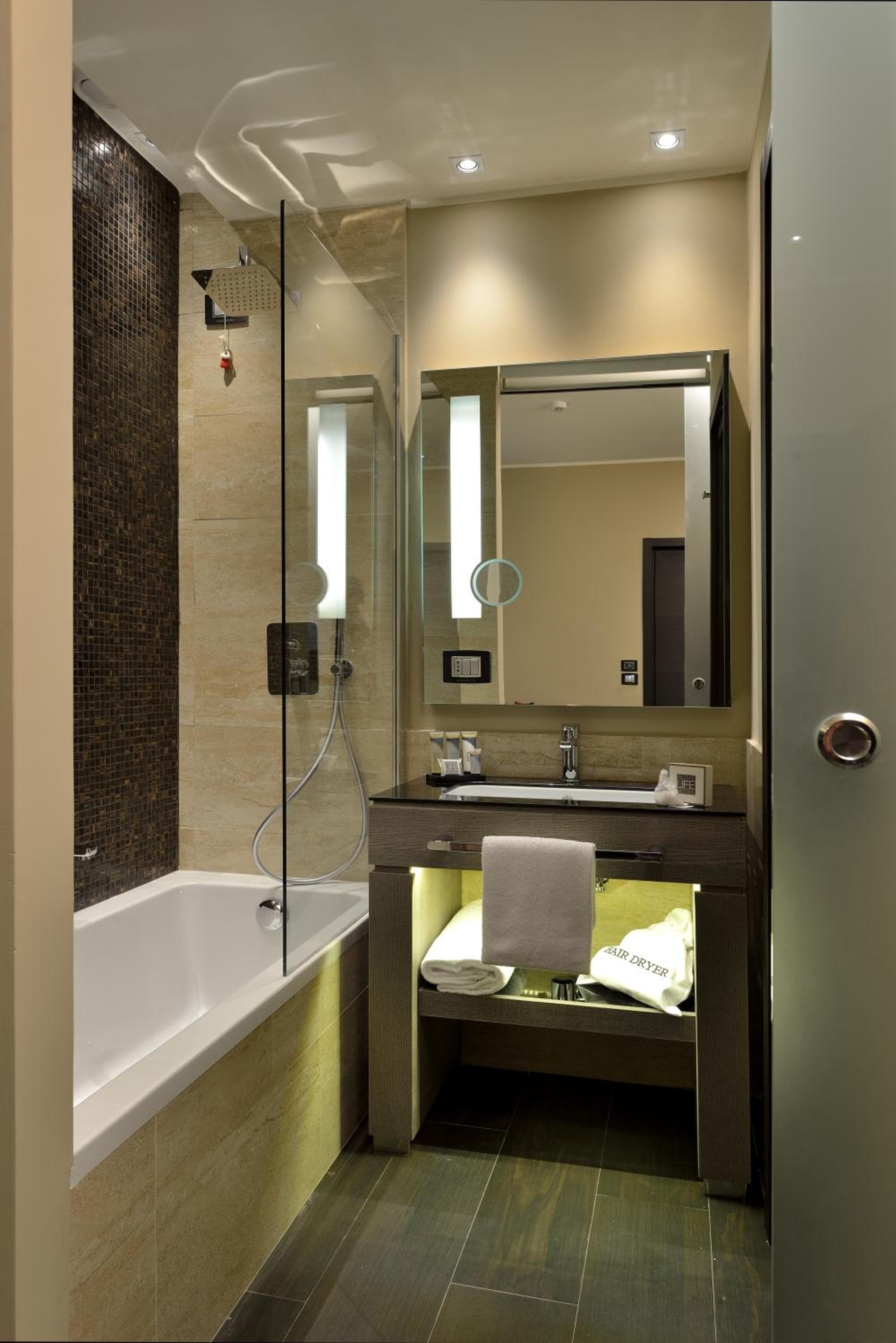 Hotel Roma — 22