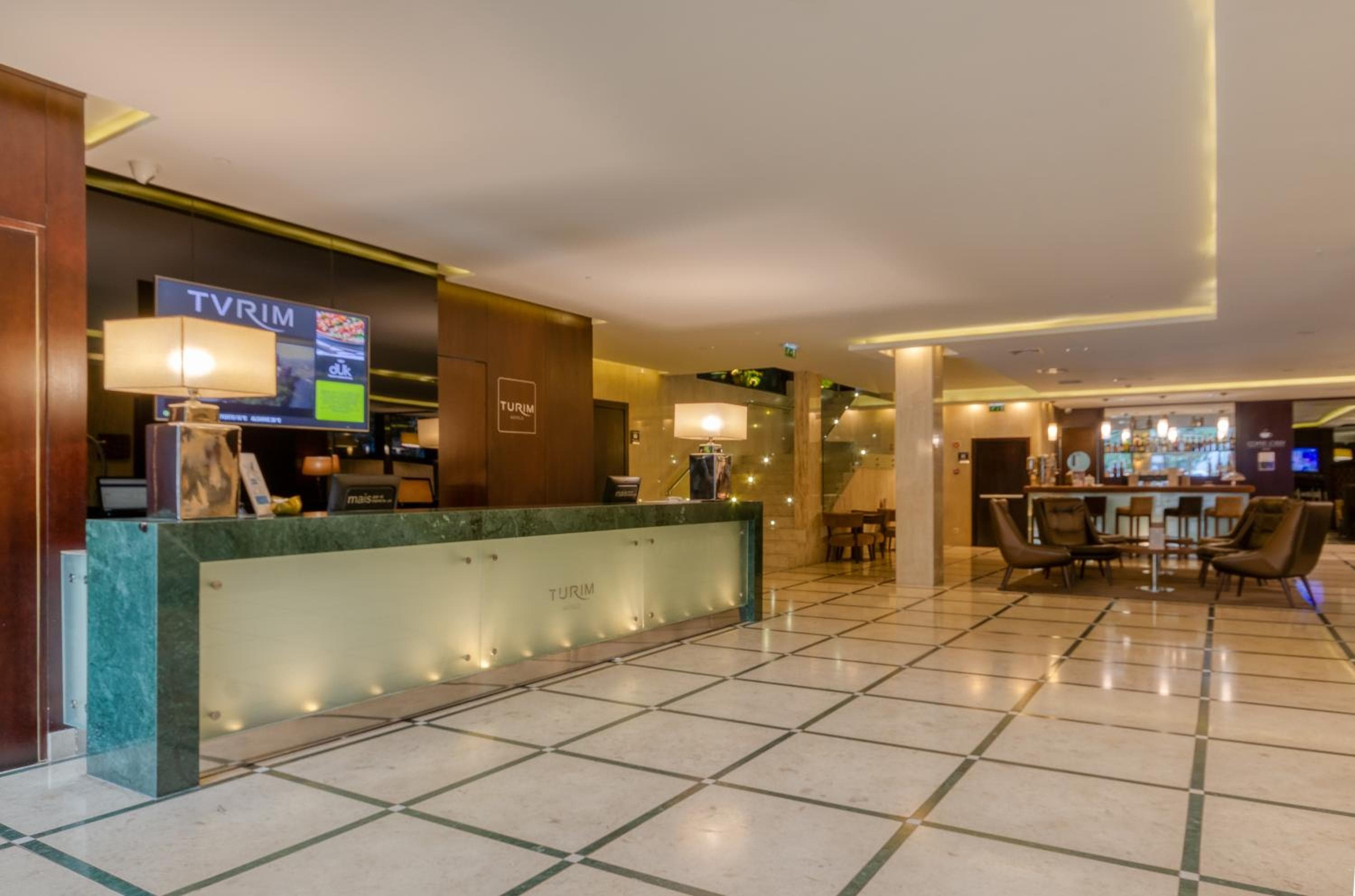 Av. Turim. Hotel Liberdade — 7