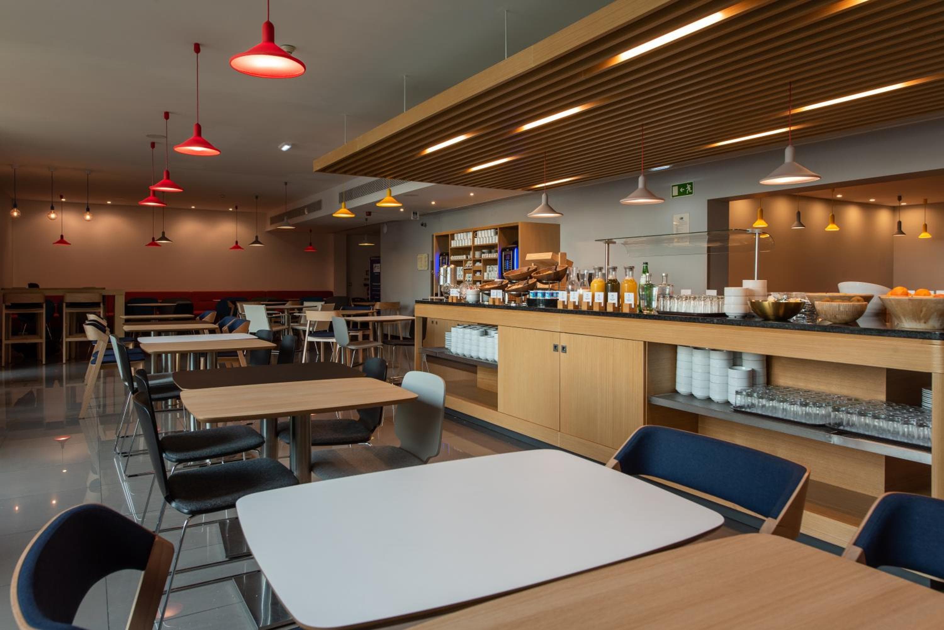 Holiday Inn Express Lisbon Airport by IHG — 28