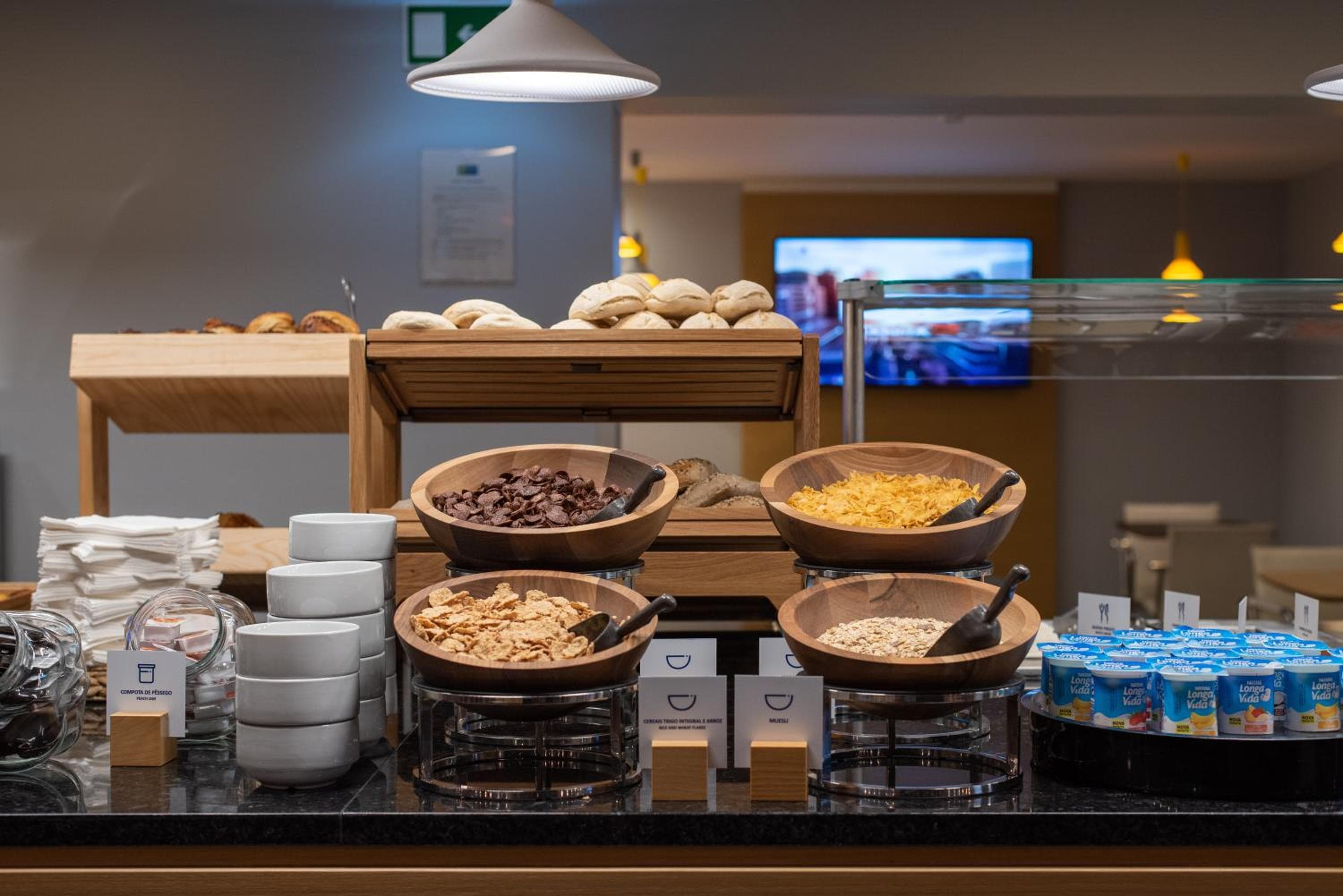 Holiday Inn Express Lisbon Airport by IHG — 17