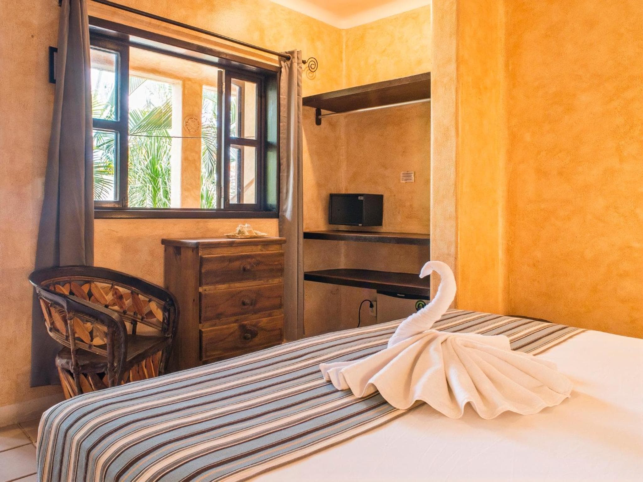 Barrio Latino Hotel Centro by Bestoffer Stays — 2