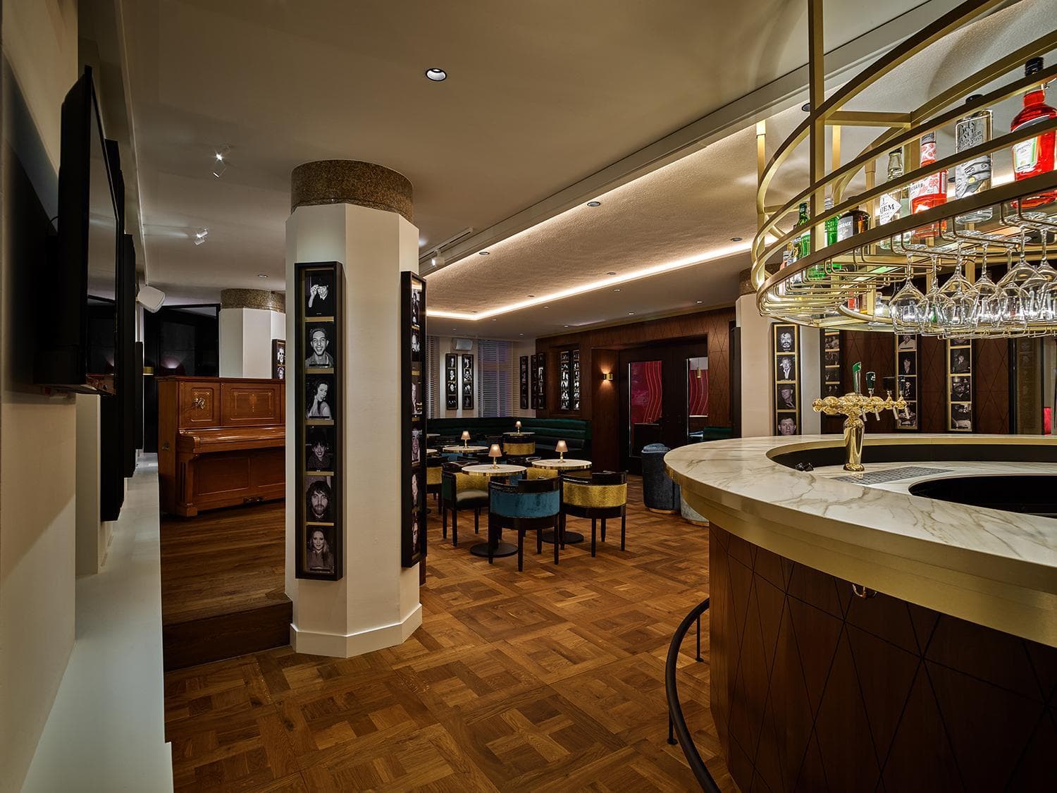 Clayton Hotel Amsterdam American — 11