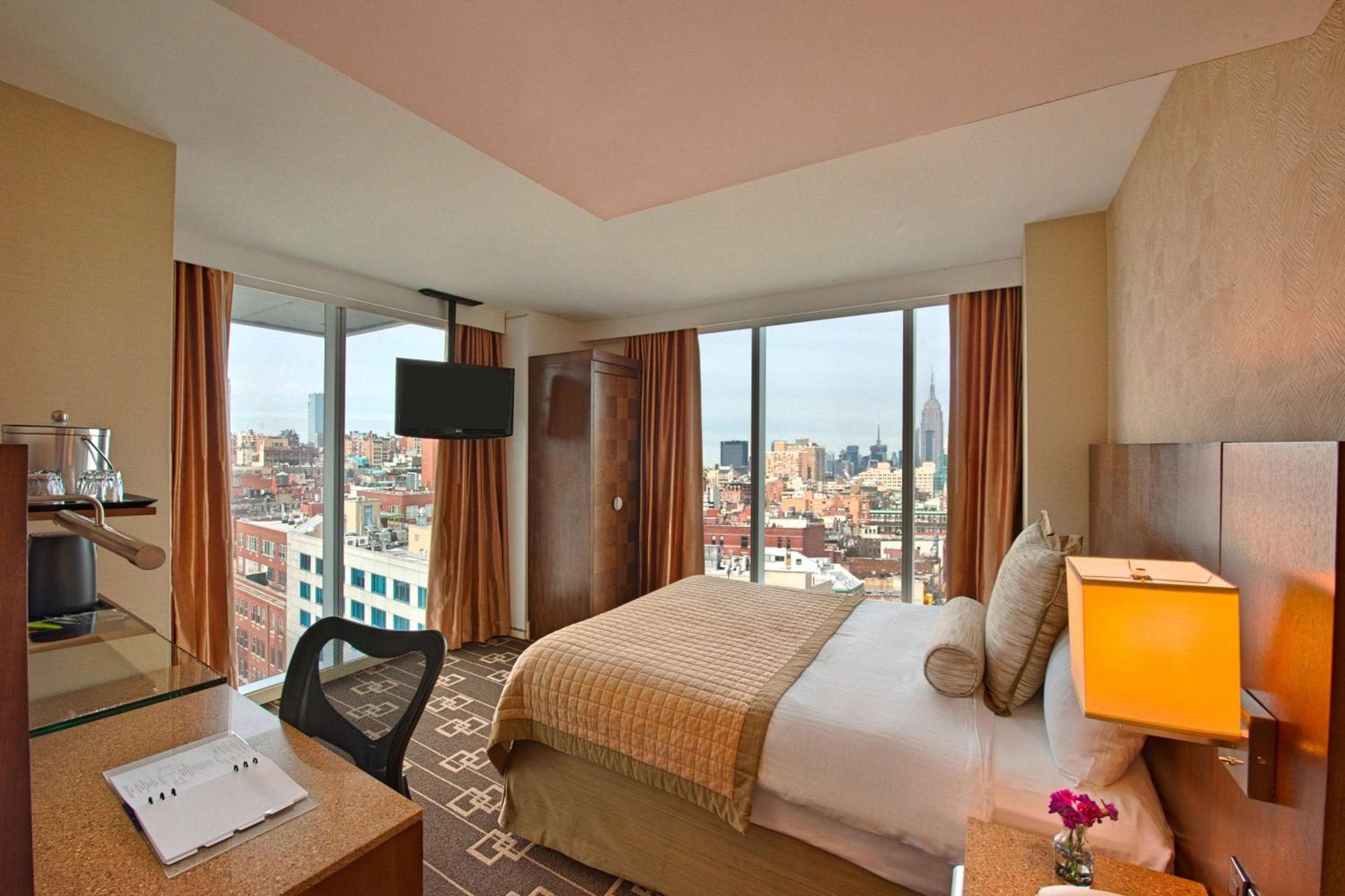 Wyndham Garden Chinatown — 7