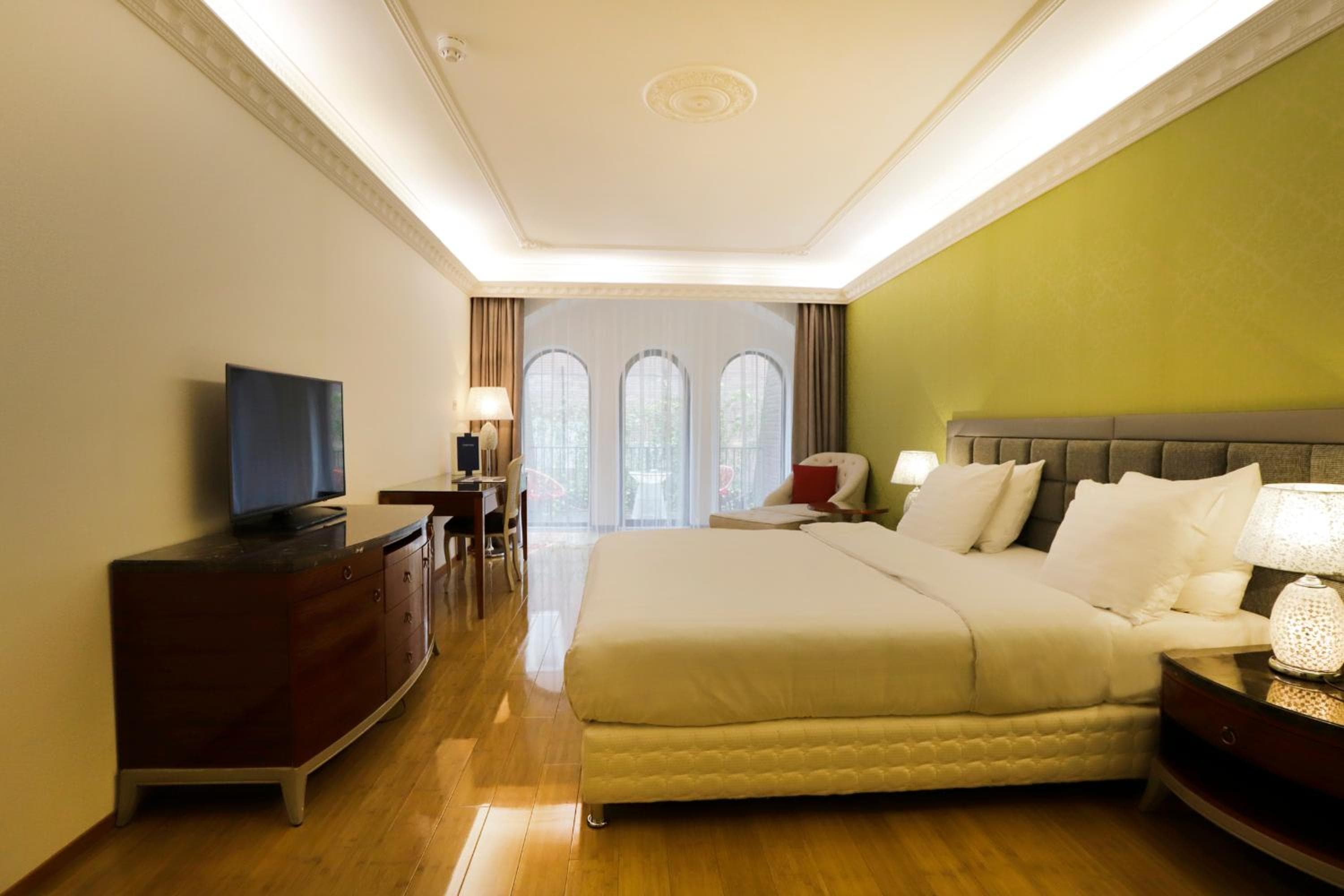 Chasse Hotel — 11