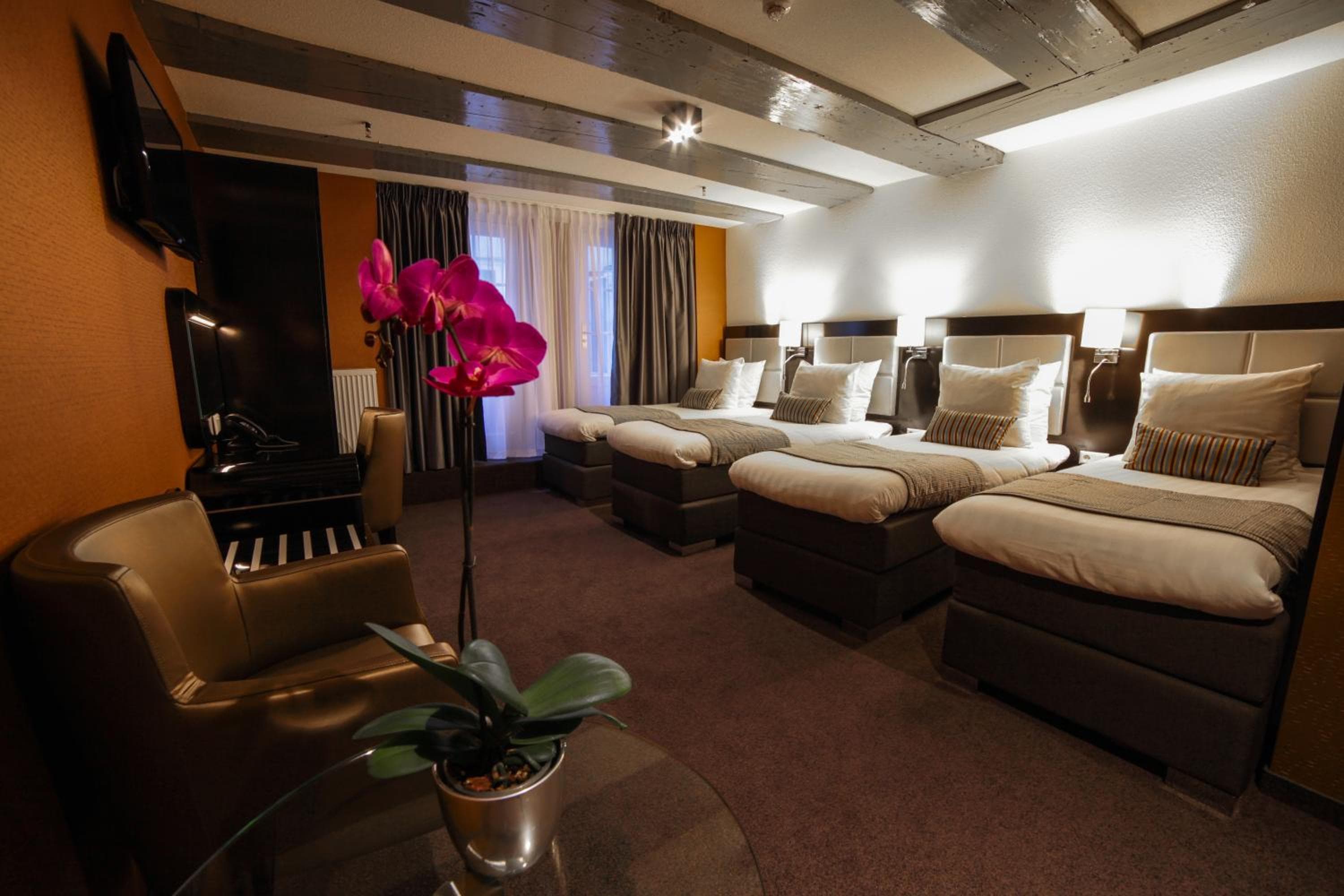 Hotel Mansion — 15