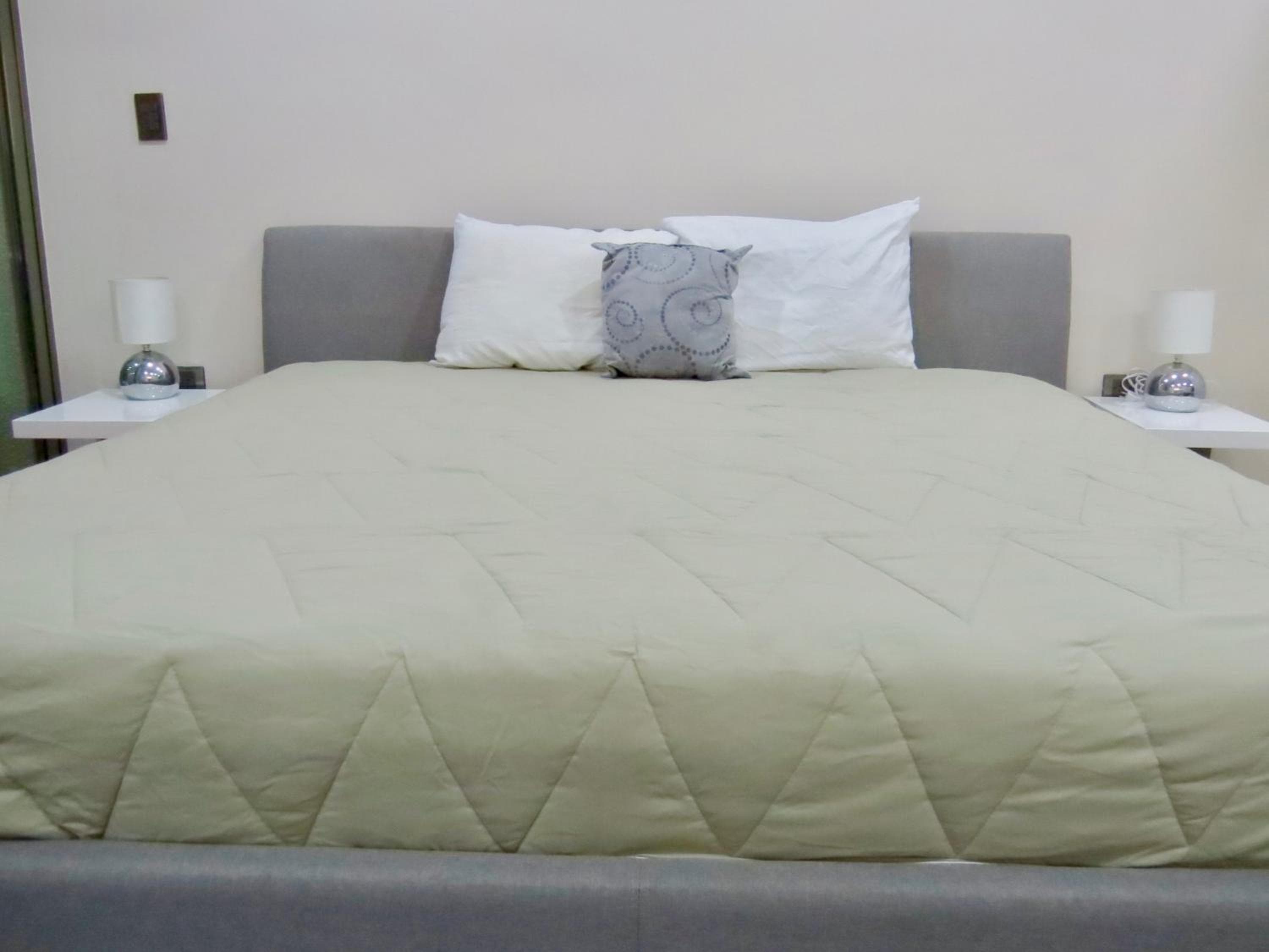 Palmarena Rooms & Residences - Long Stay Comfort with Parking, Sauna, Gym & Pool - Steps from 5th Avenue — 12