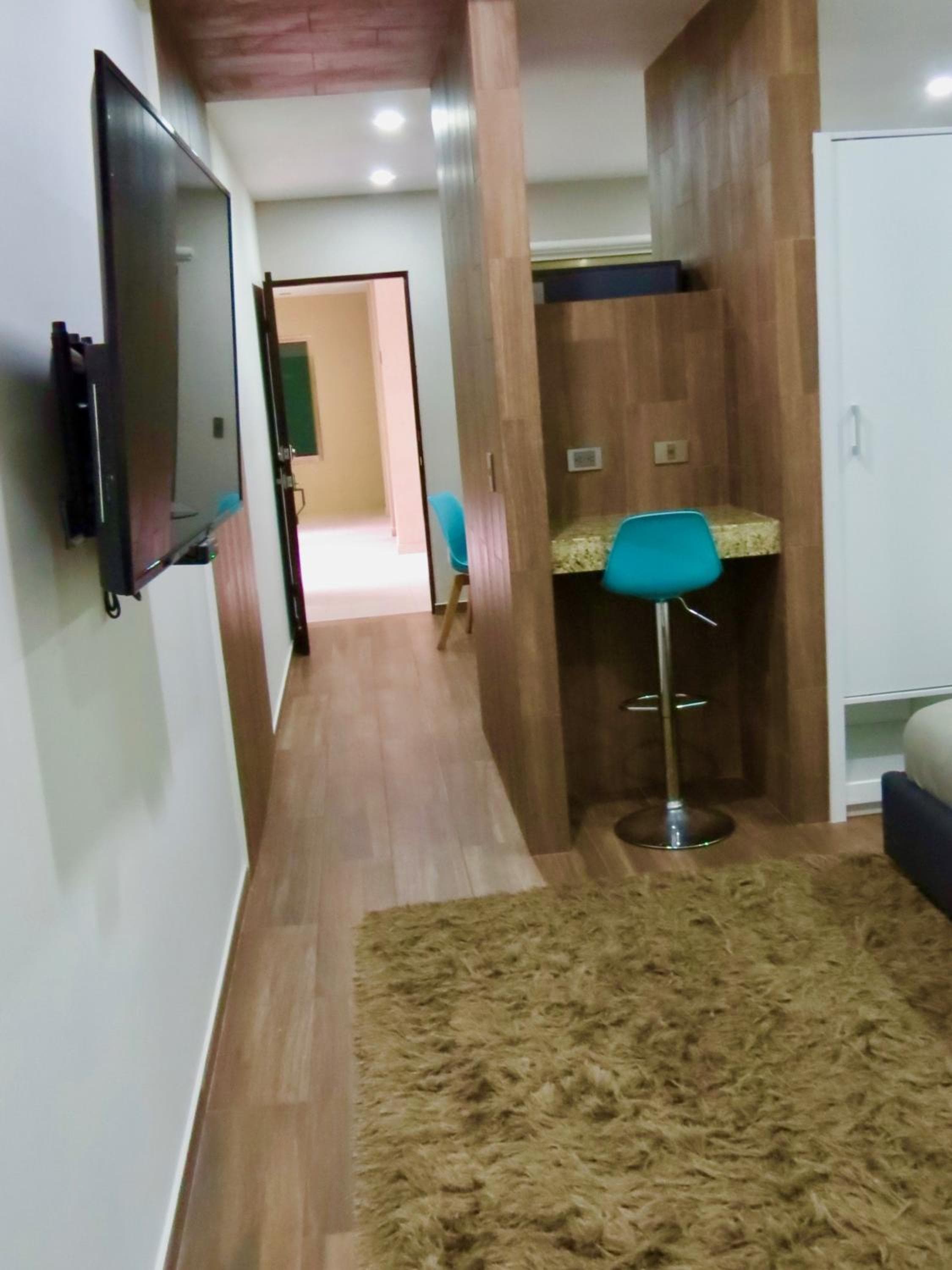Palmarena Rooms & Residences - Long Stay Comfort with Parking, Sauna, Gym & Pool - Steps from 5th Avenue — 4
