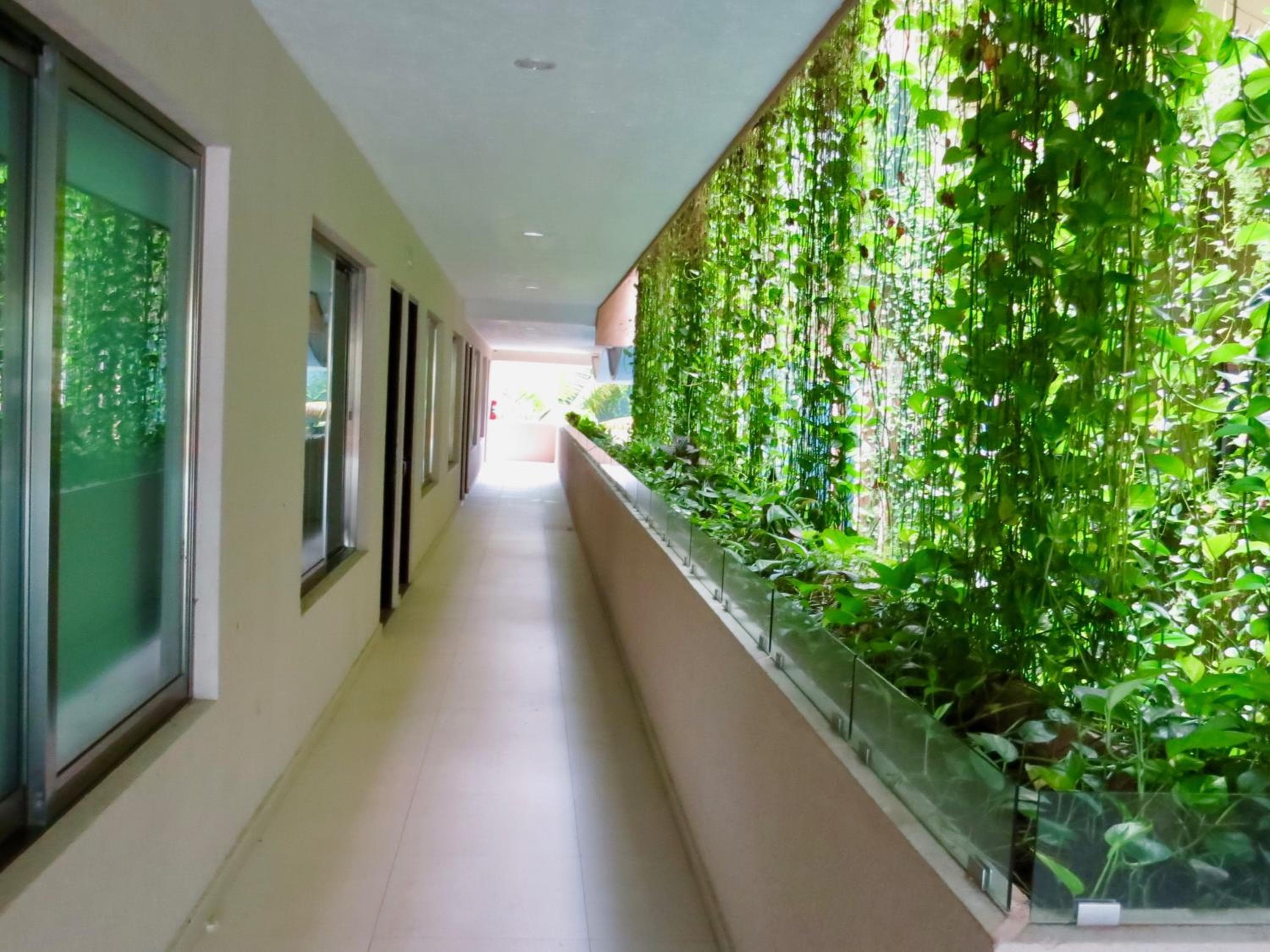 Palmarena Rooms & Residences - Long Stay Comfort with Parking, Sauna, Gym & Pool - Steps from 5th Avenue — 29
