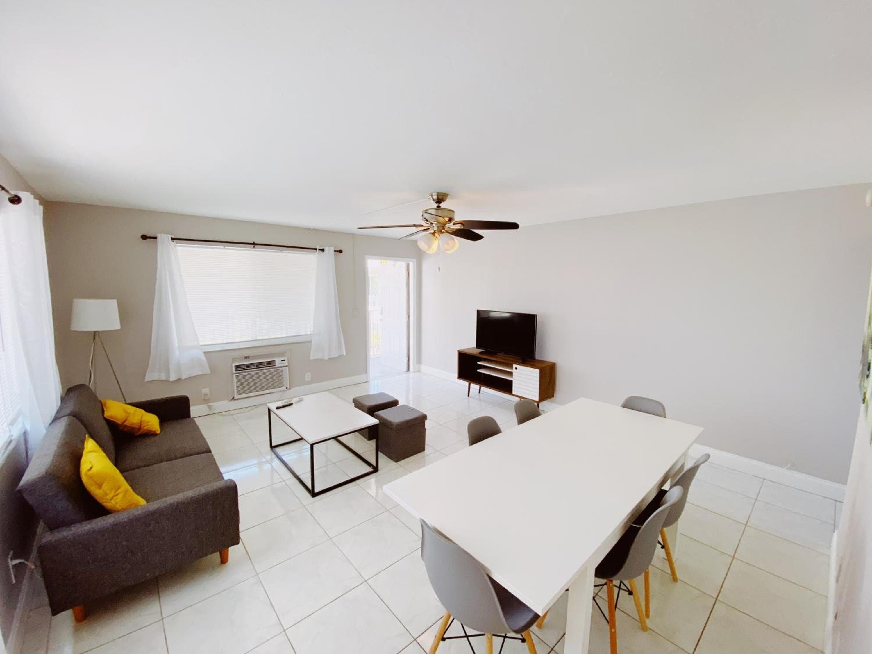 Apartamentos Jazmín — 20