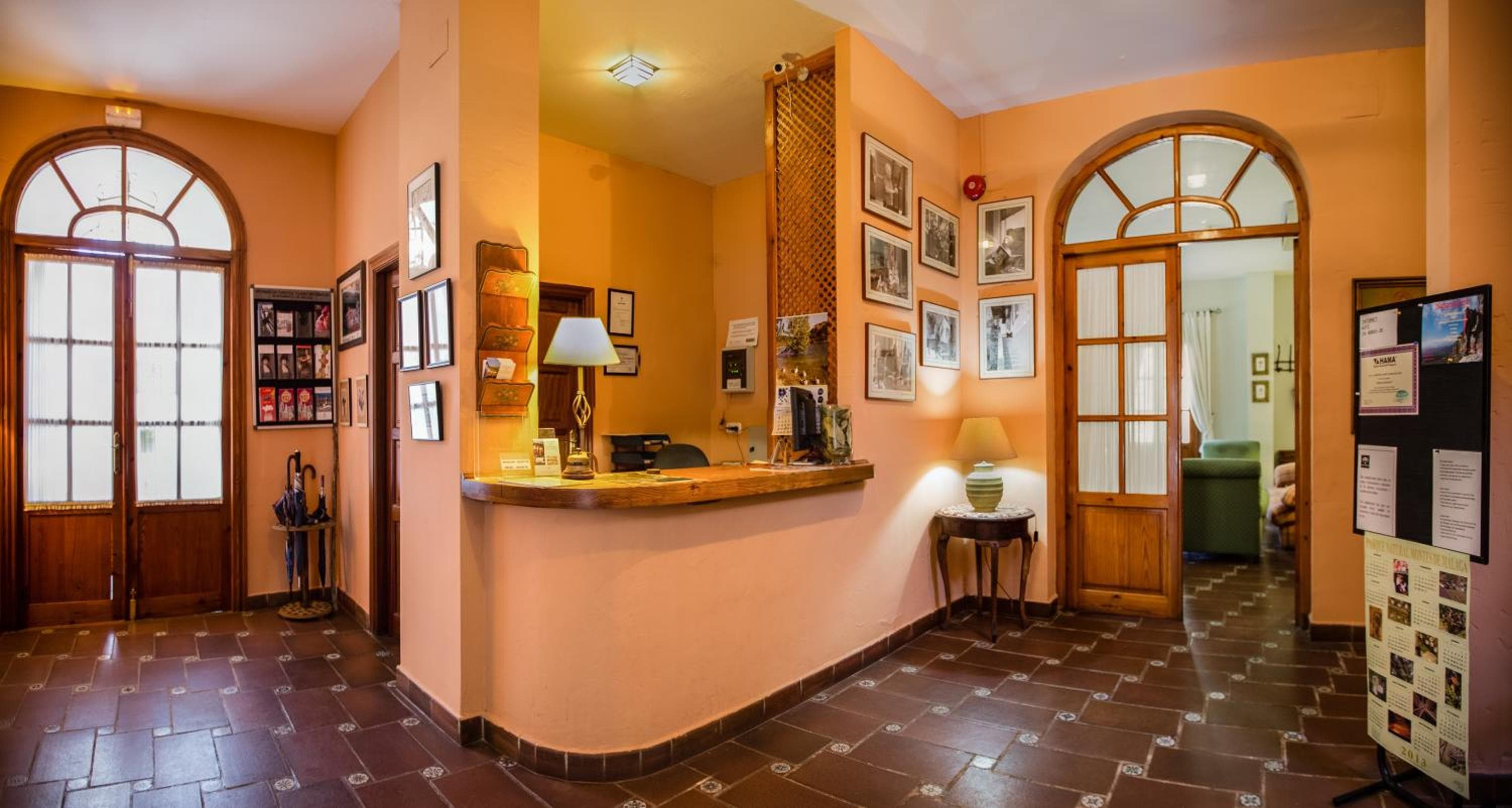 Hotel Humaina — 14