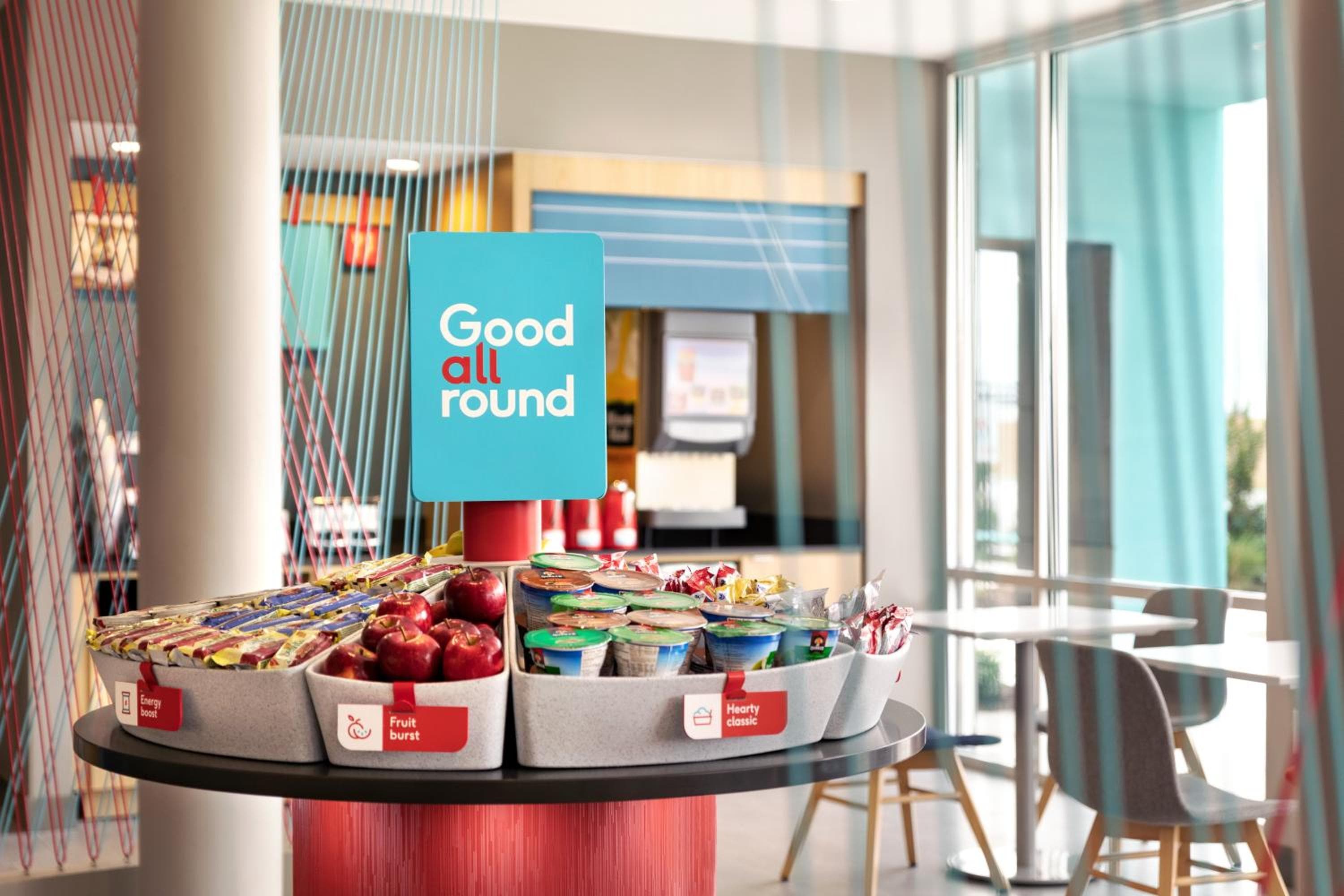 avid hotels - Orlando International Airport by IHG — 2