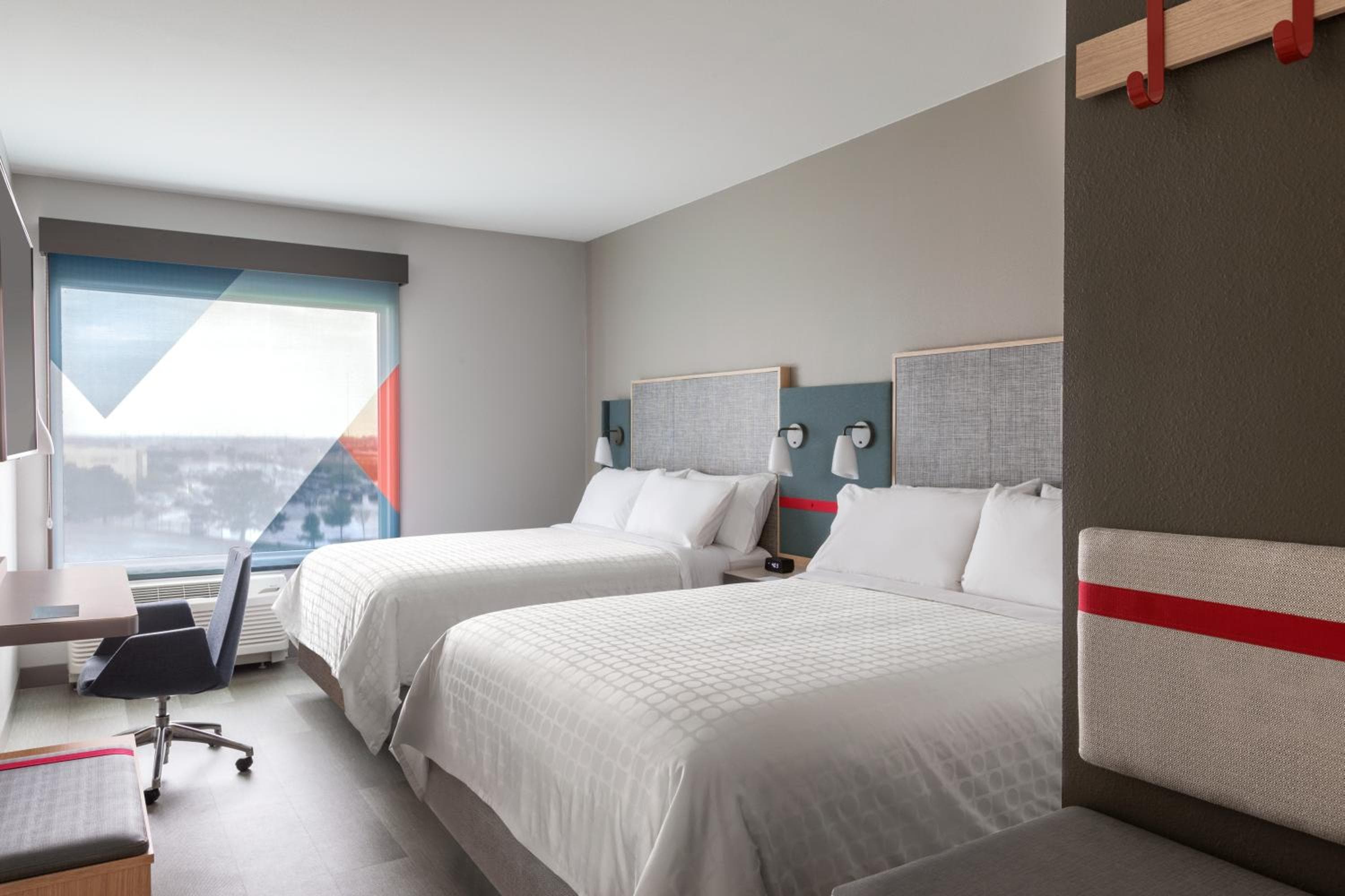 avid hotels - Orlando International Airport by IHG — 26