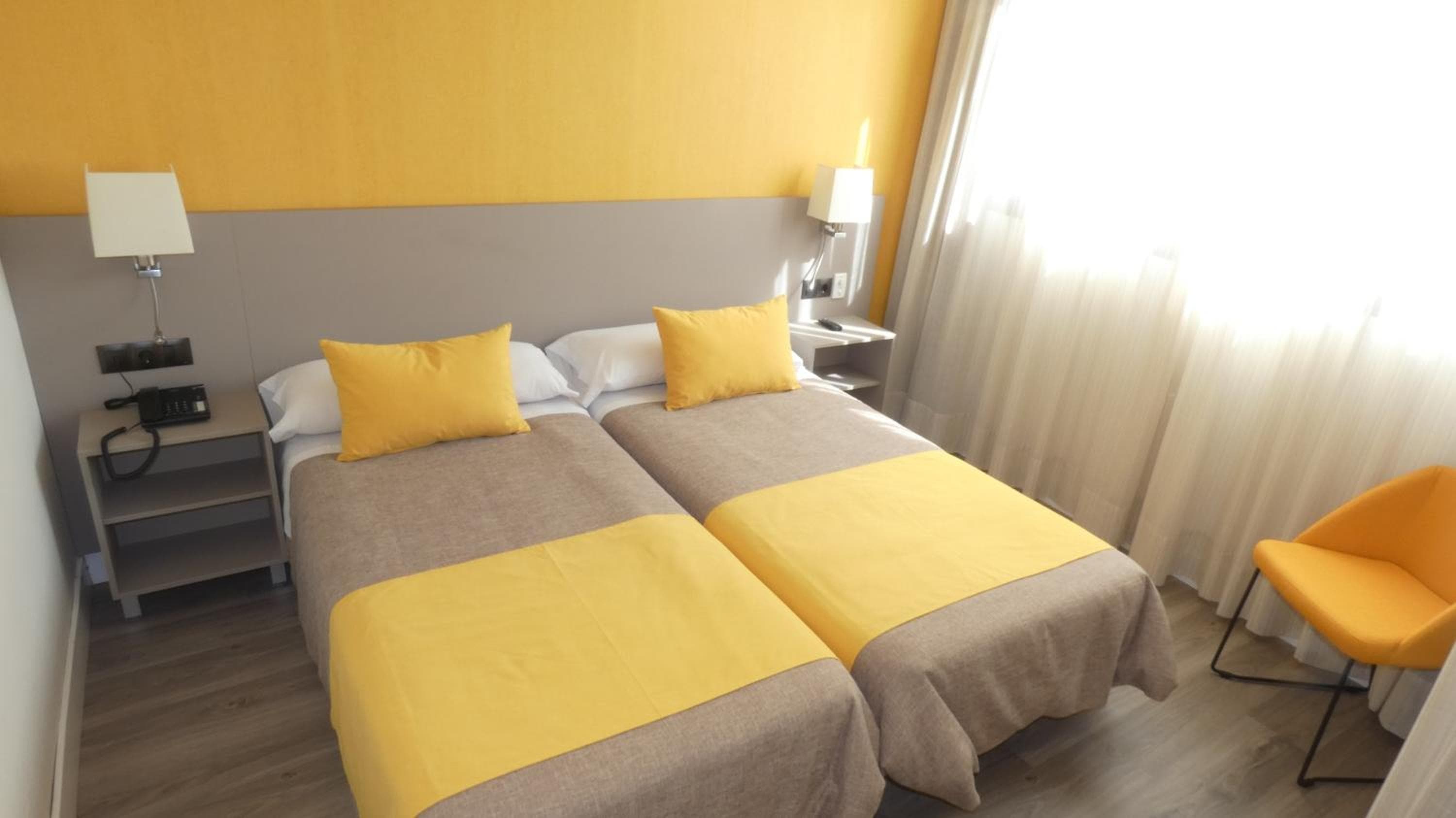 Hotel Zeus — 13