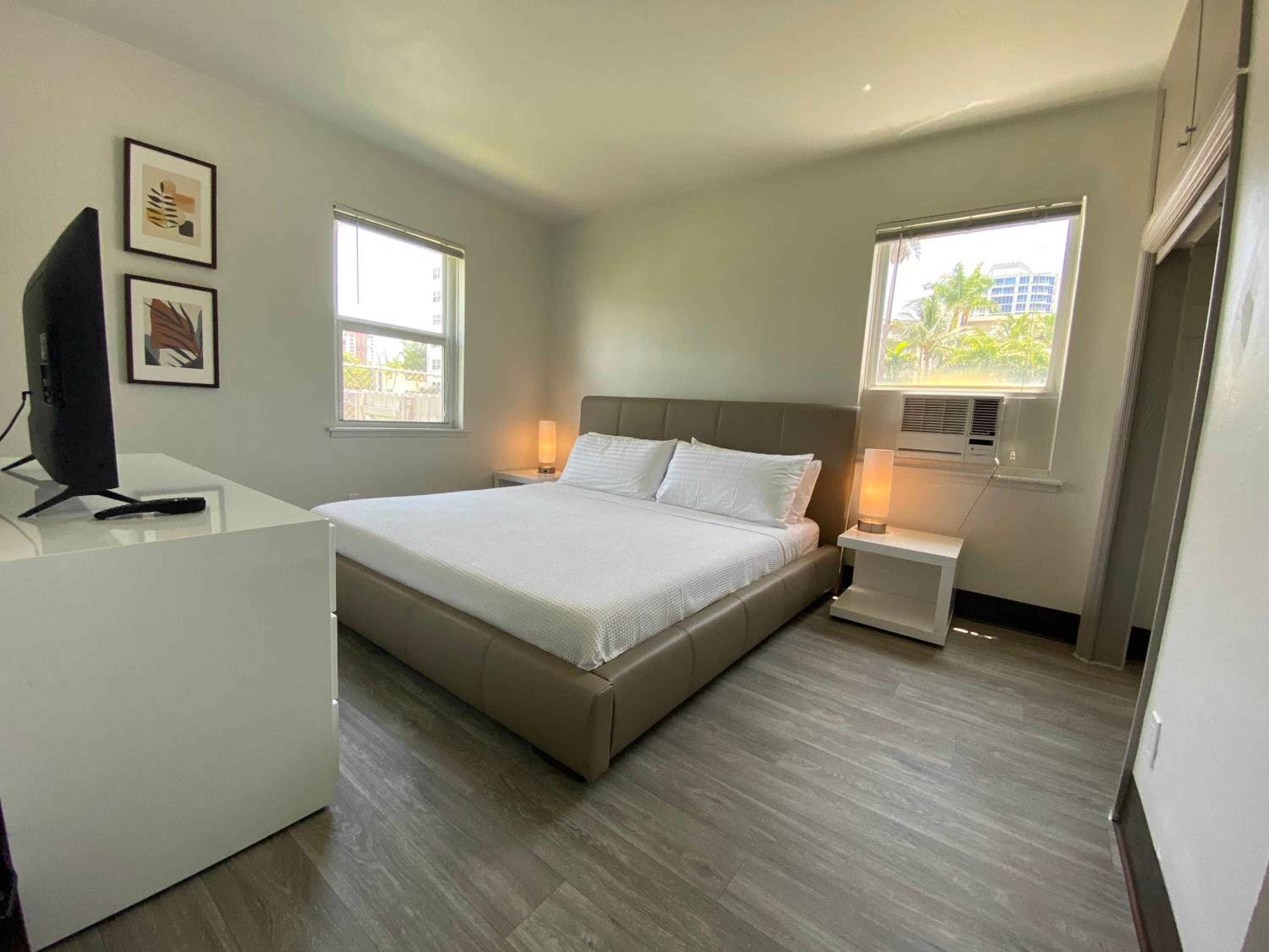 Rolo Beach Hotel — 23