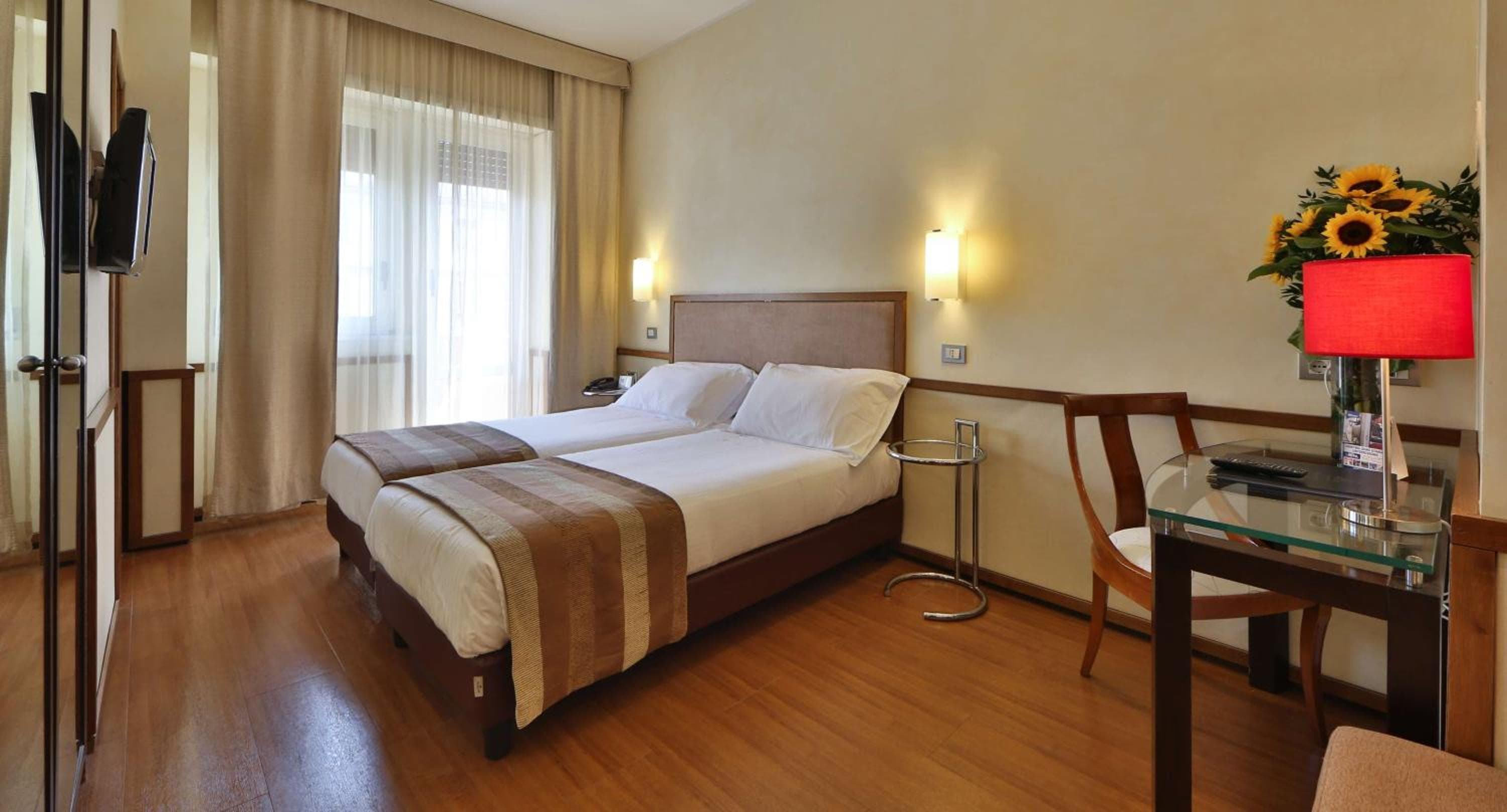 Best Western Hotel Piccadilly — 23