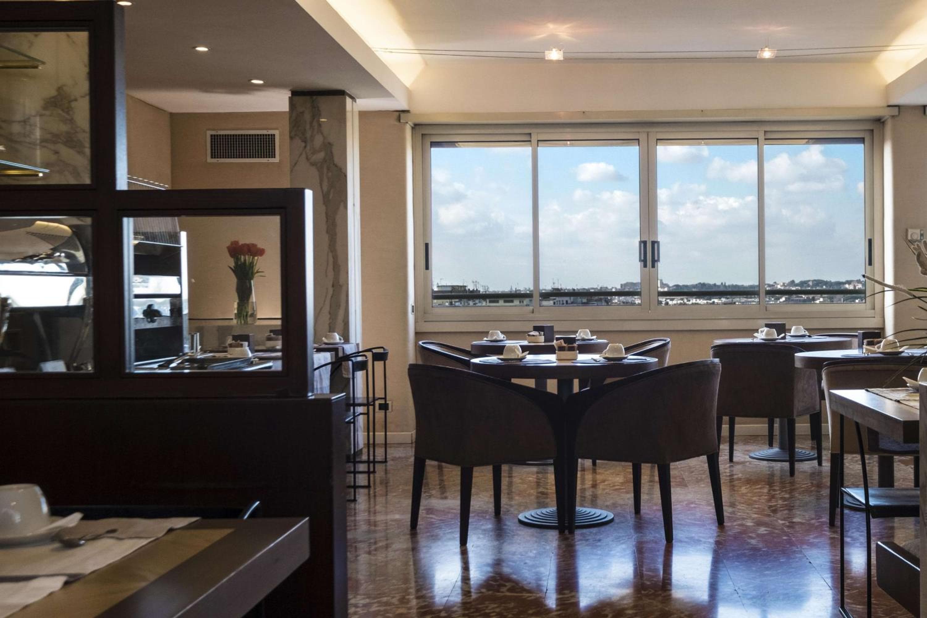 Best Western Hotel Piccadilly — 15