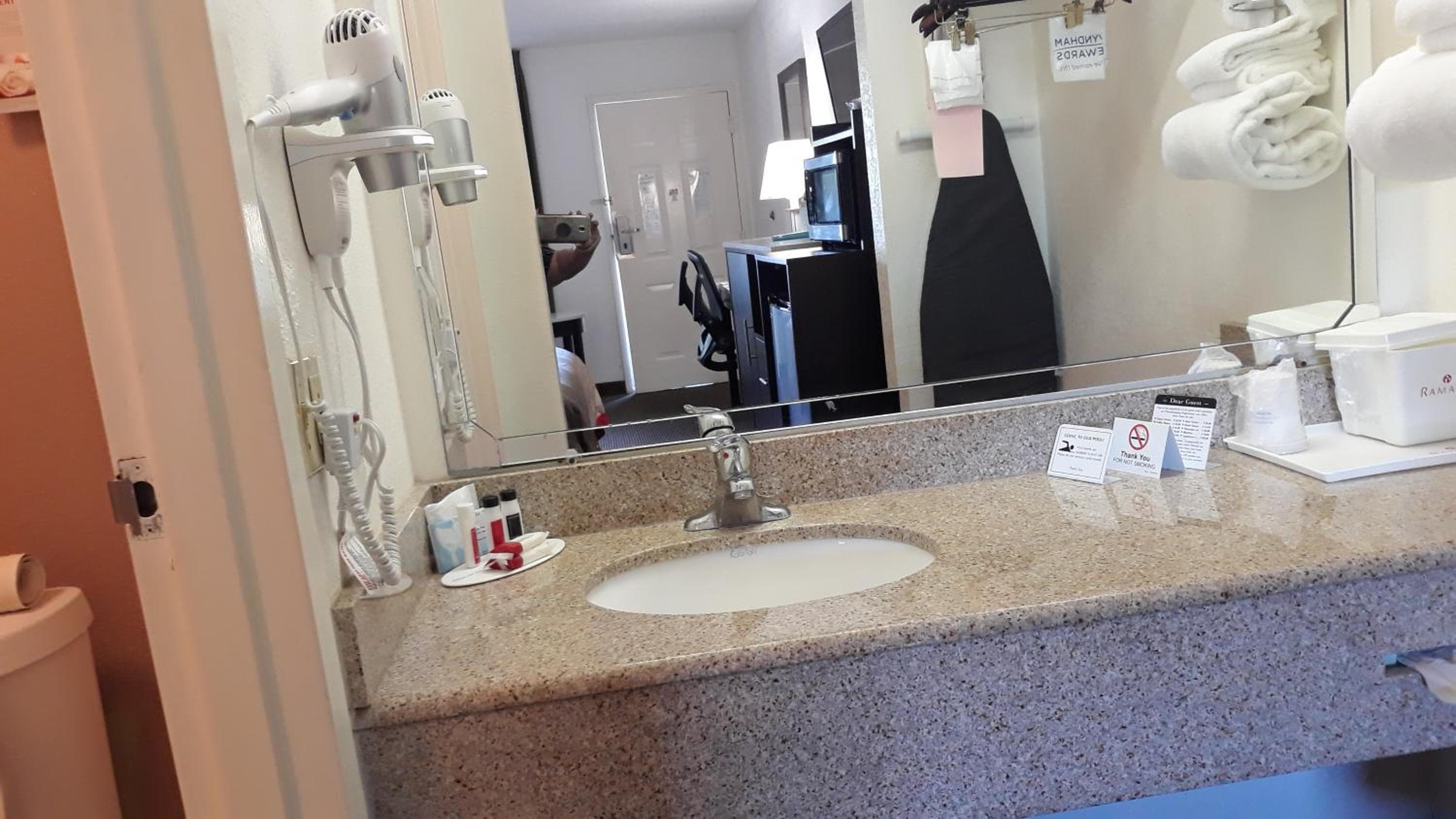 Ramada by Wyndham Temple Terrace/Tampa Norte — 8