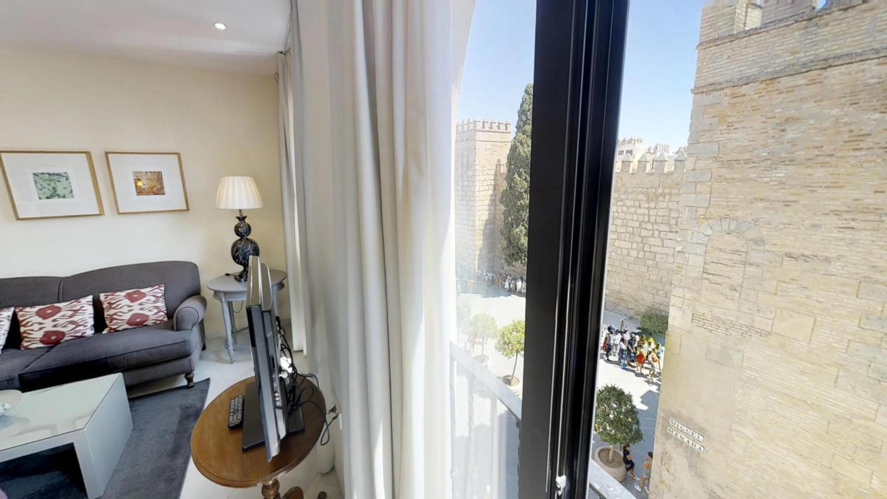 Suites Murillo Alcázar — 15