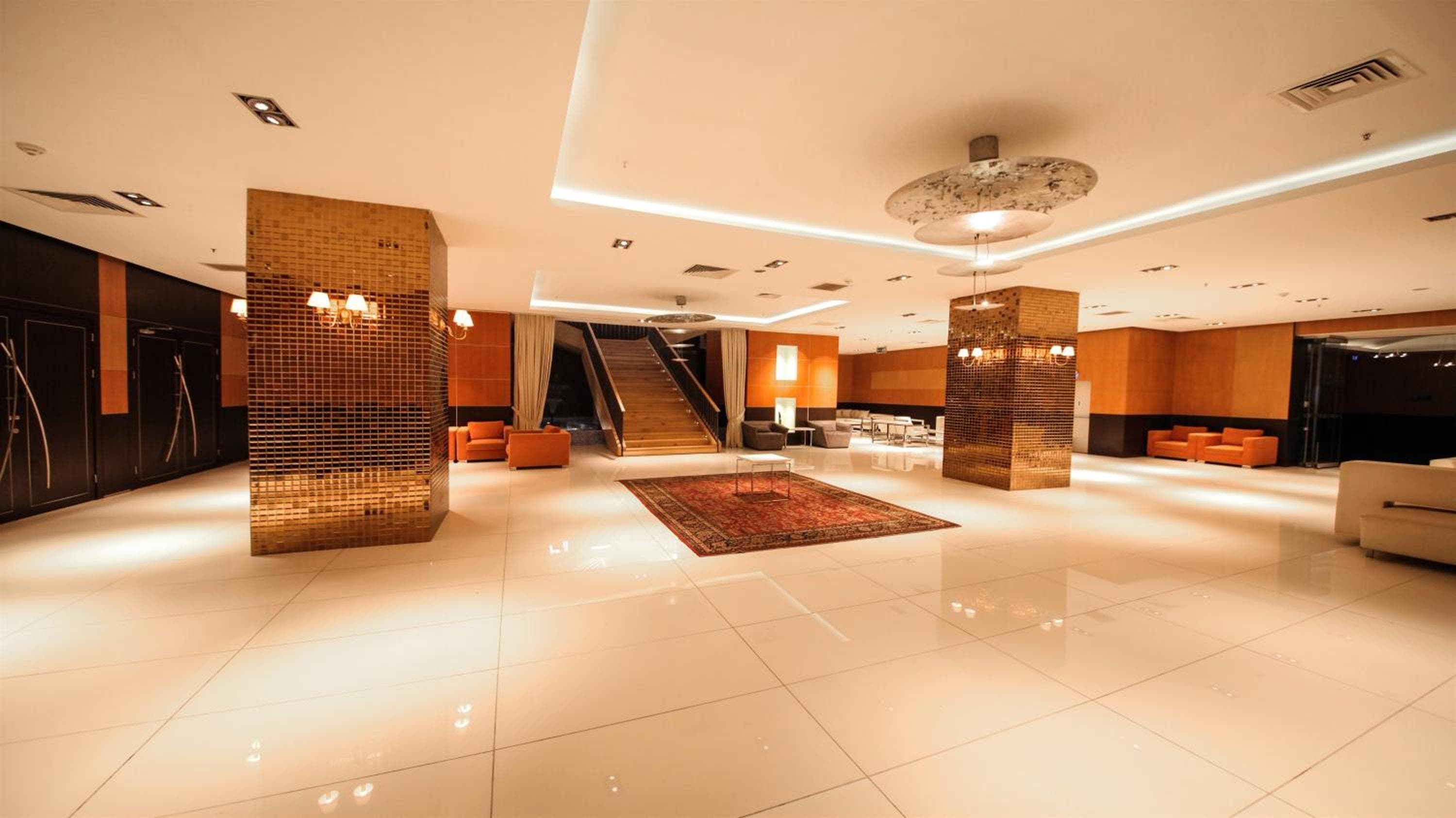 ADM Grand Hotel — 3