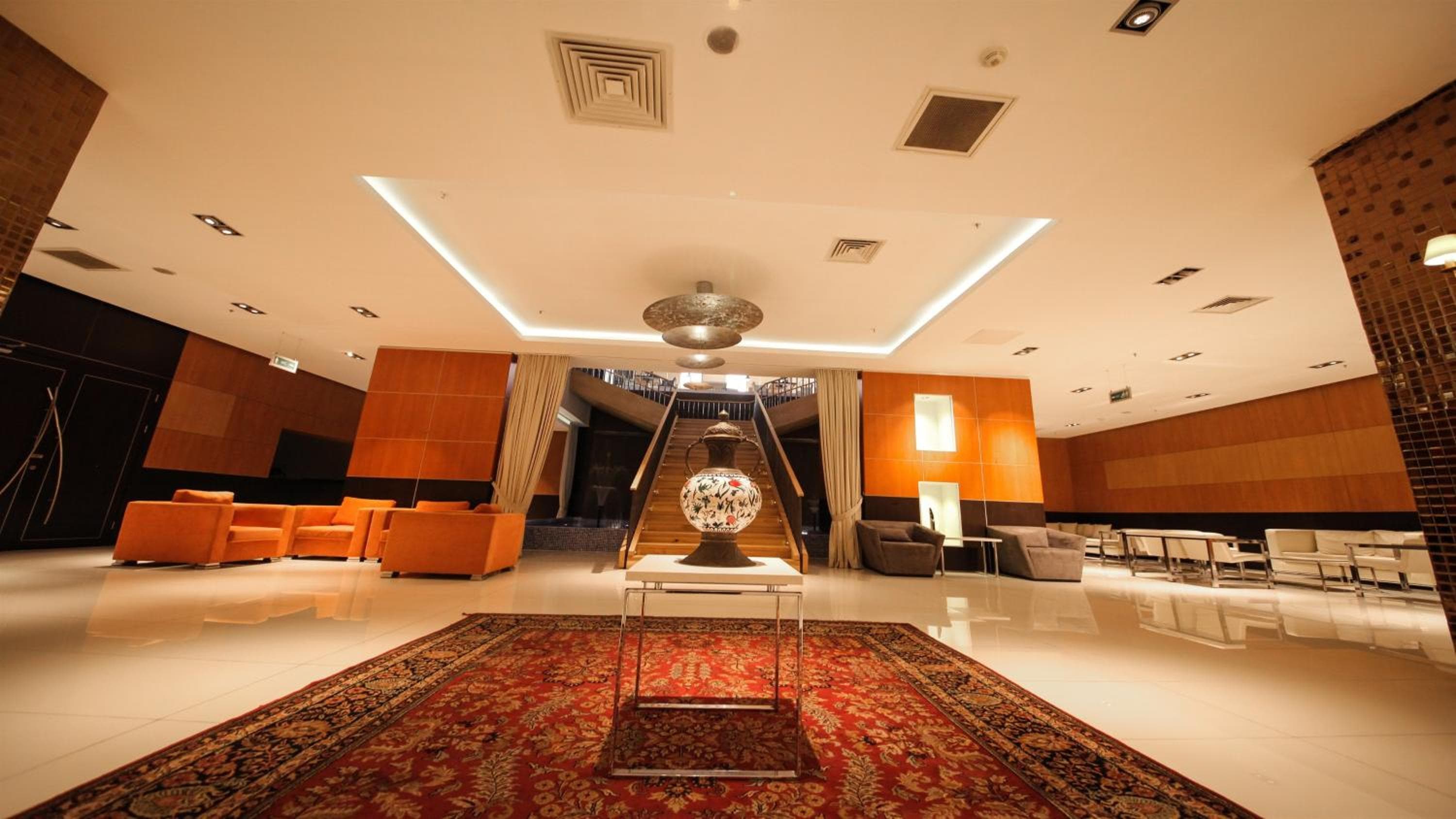 ADM Grand Hotel — 4