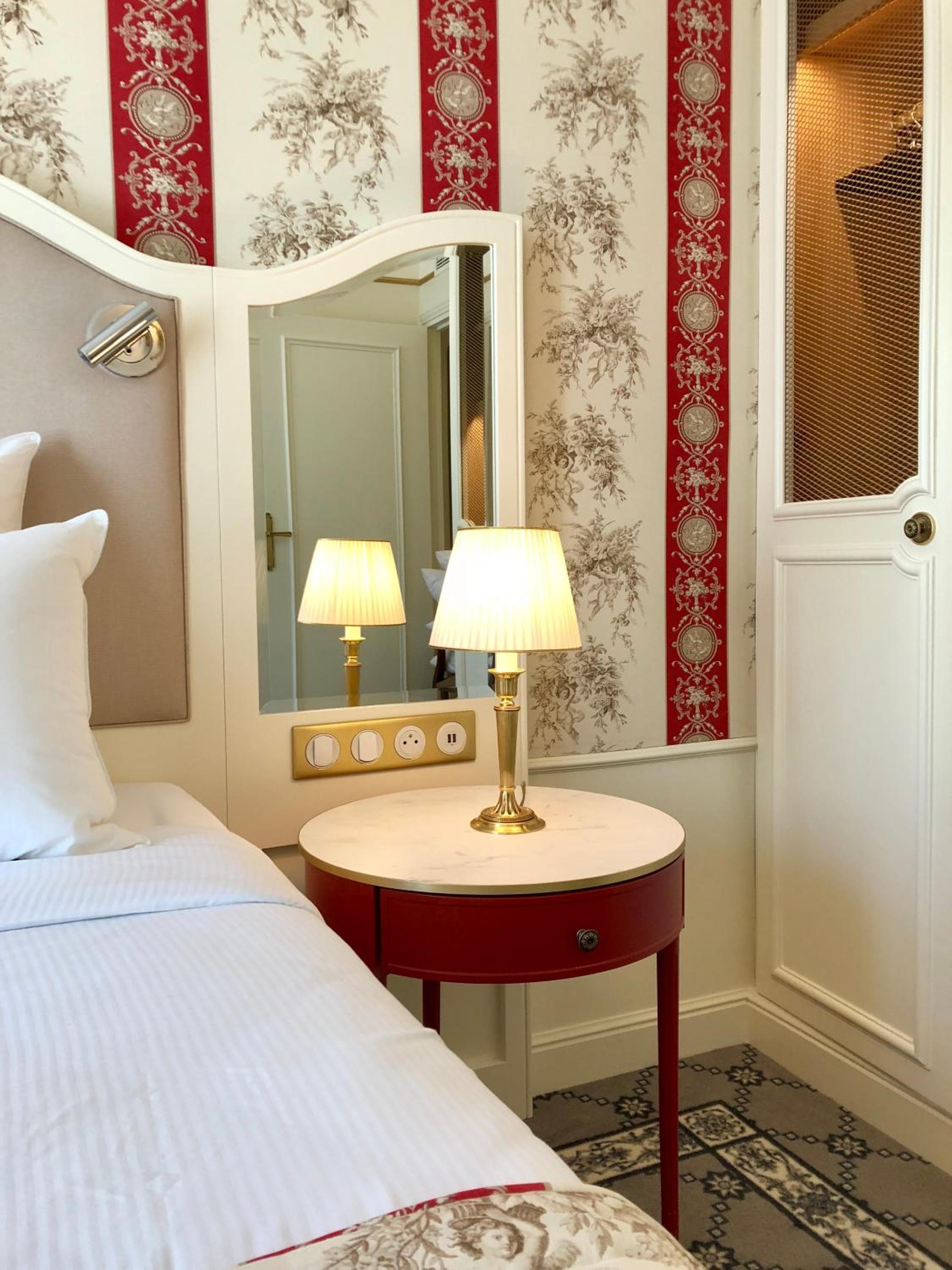 Hôtel Mayfair Paris — 9