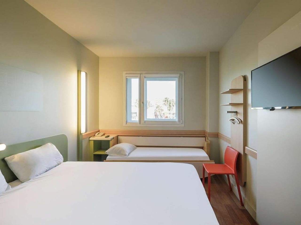 Ibis Budget Málaga Aeropuerto Avenida de Velazquez — 24