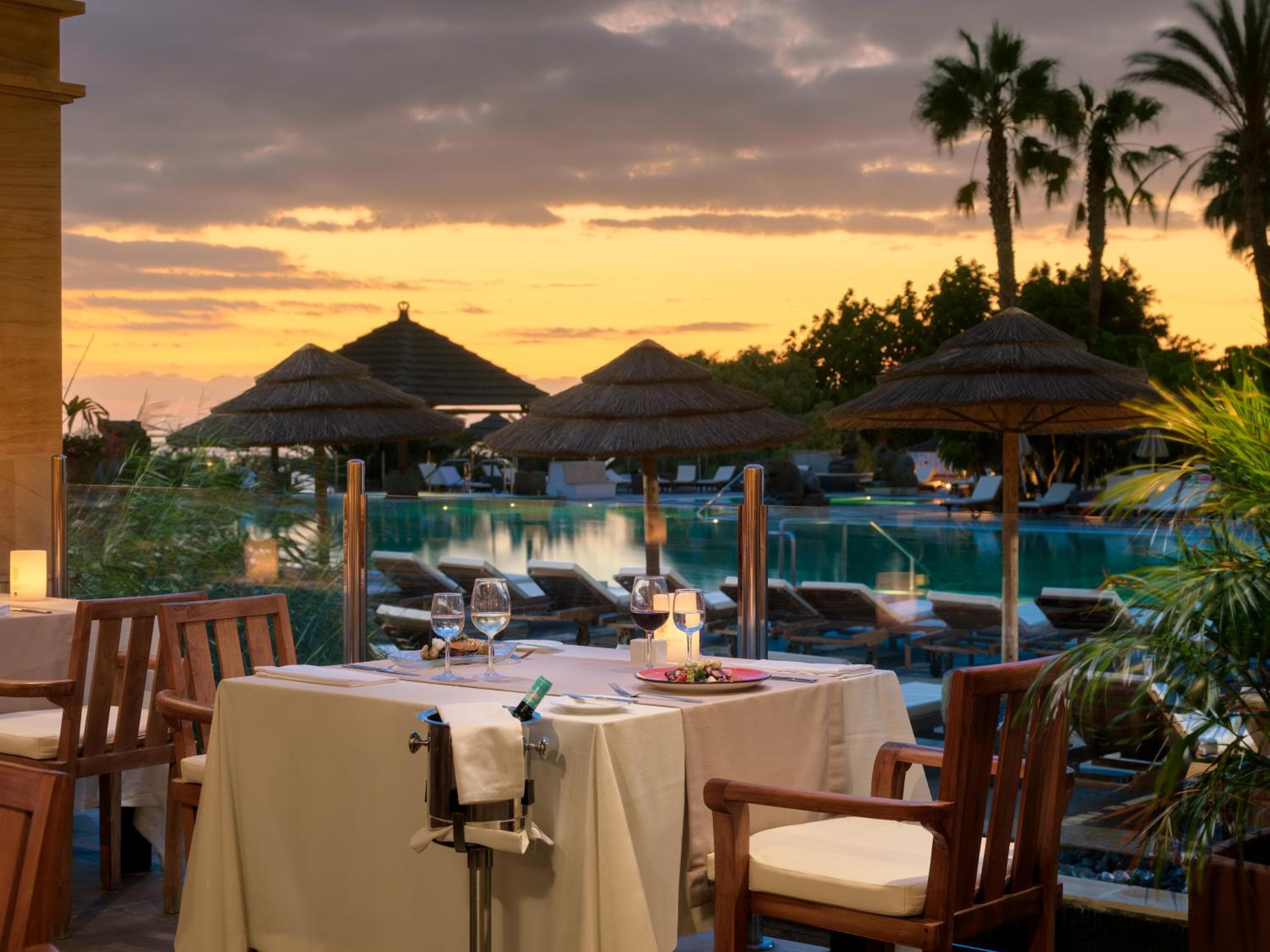 Regency Country Club, Apartments Suites — 5