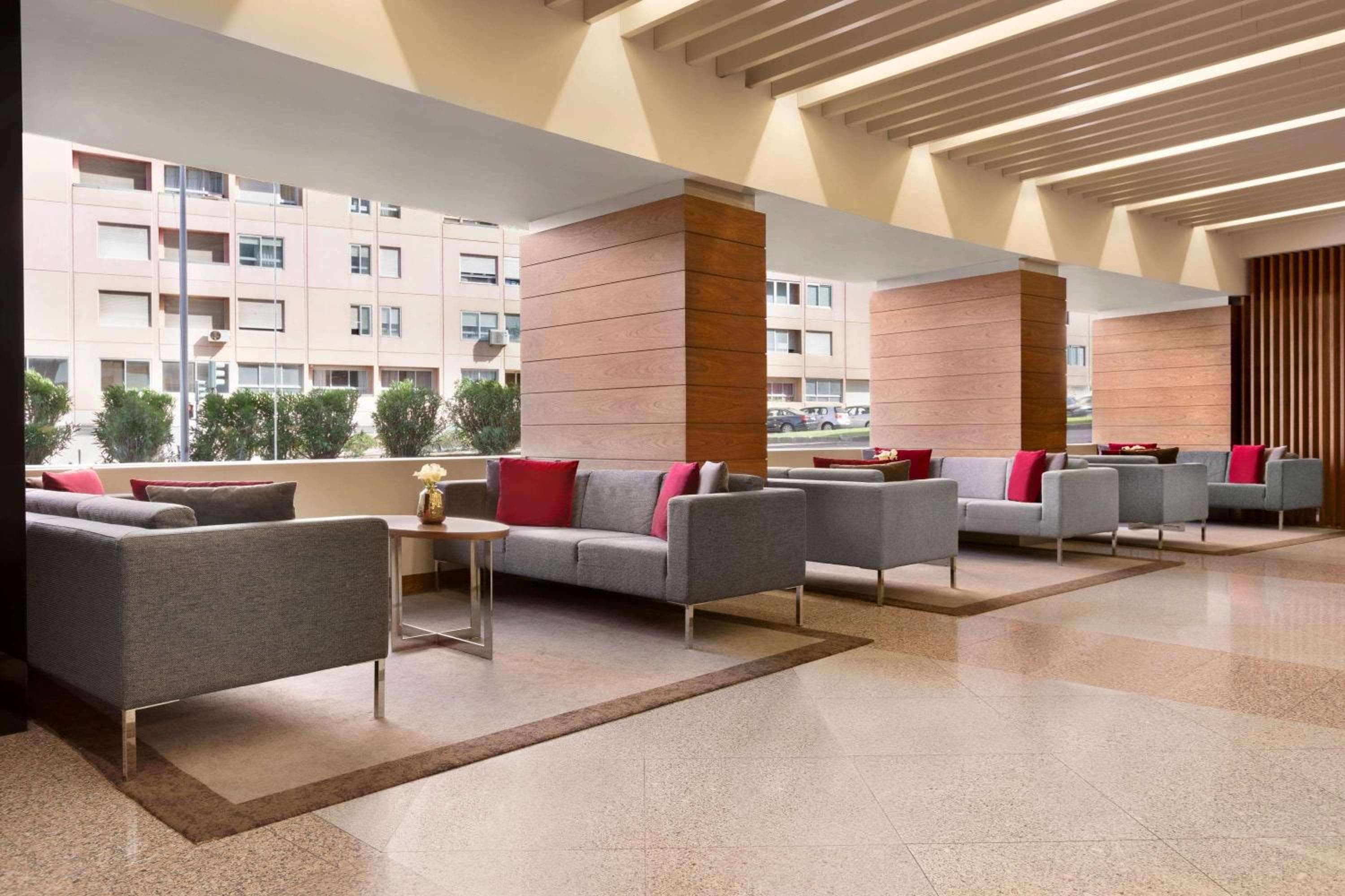 Ramada by Wyndham Lisbon — 19