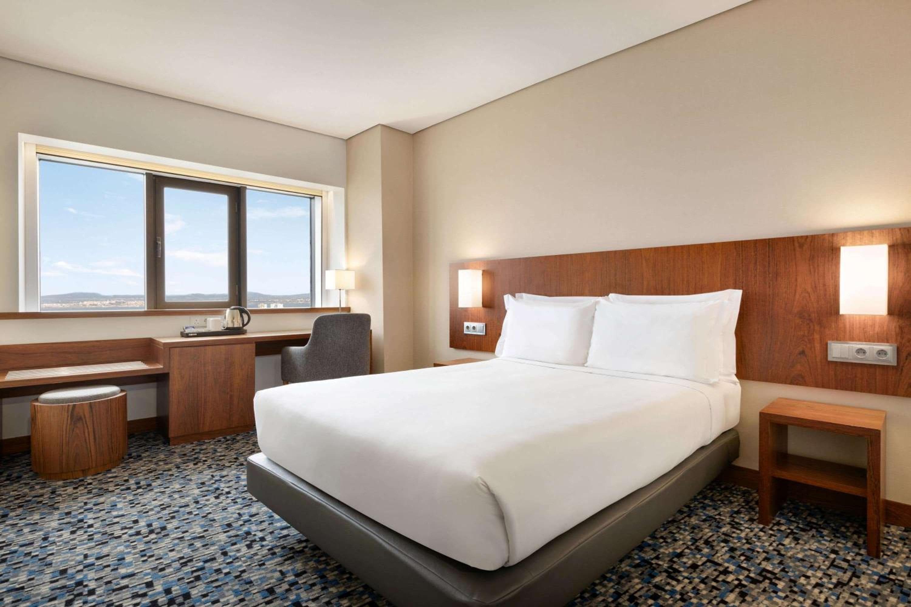 Ramada by Wyndham Lisbon — 28