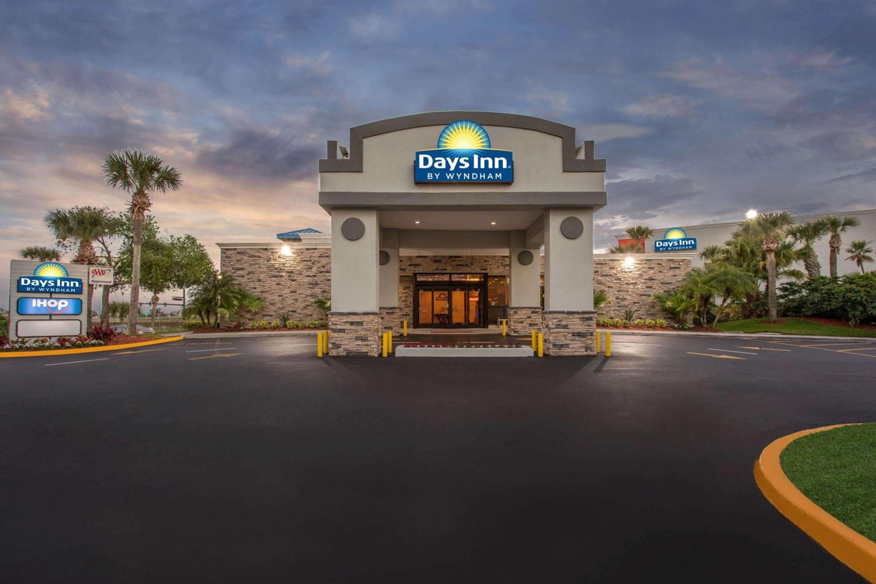 Days Inn by Wyndham Orlando Conv. Center/International Dr — 4