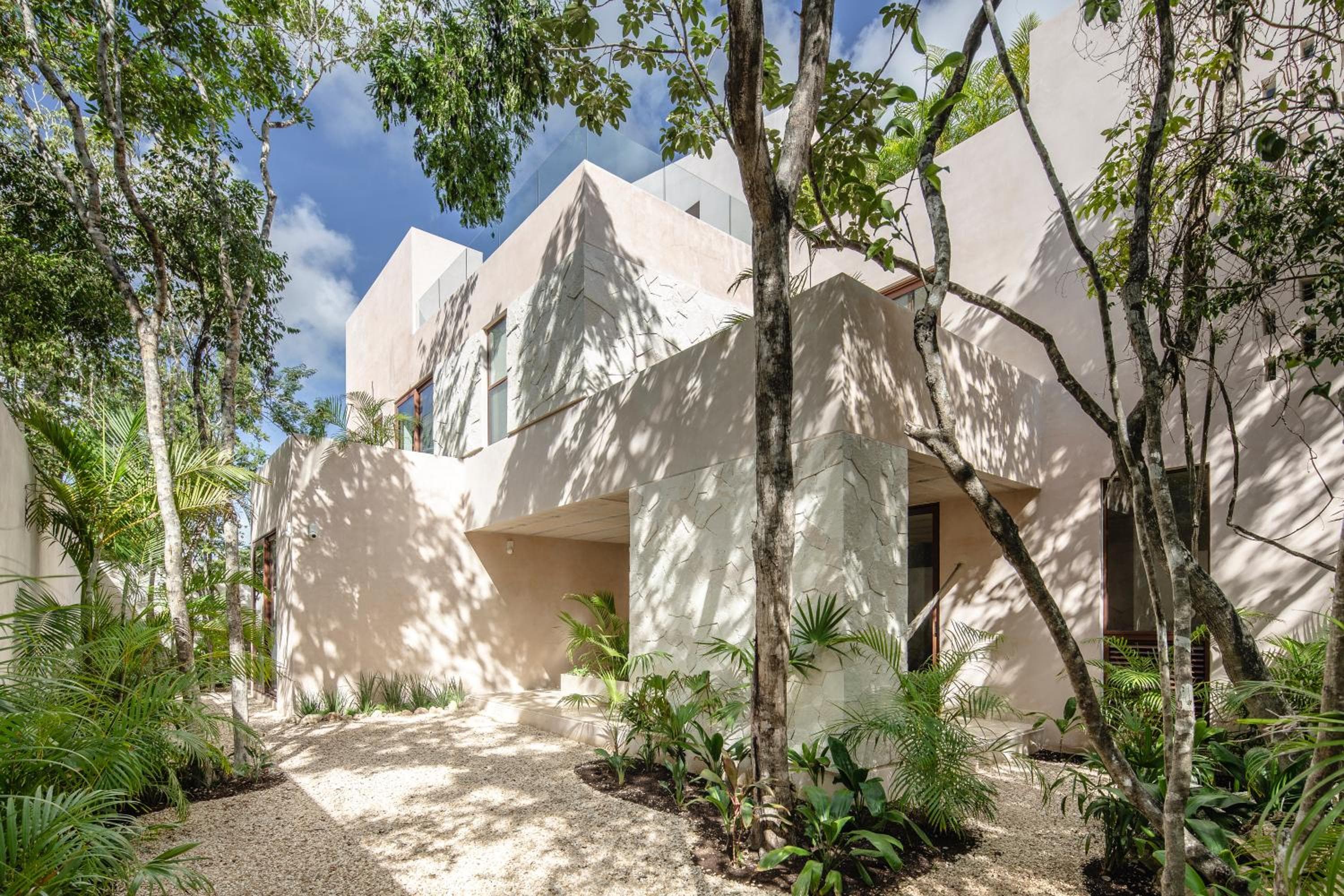 Kiki Tulum — 21