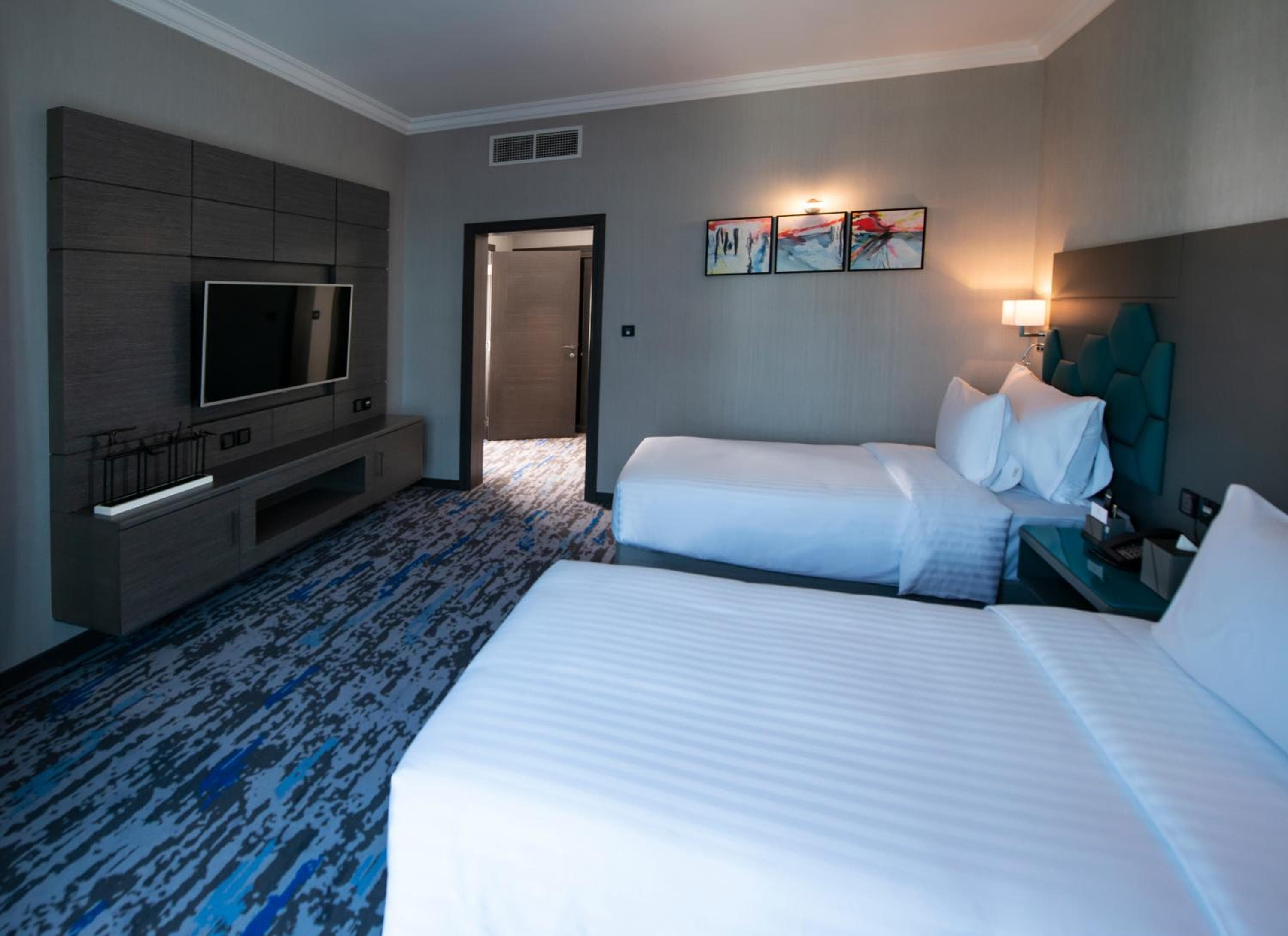 Edge Creekside Hotel — 23