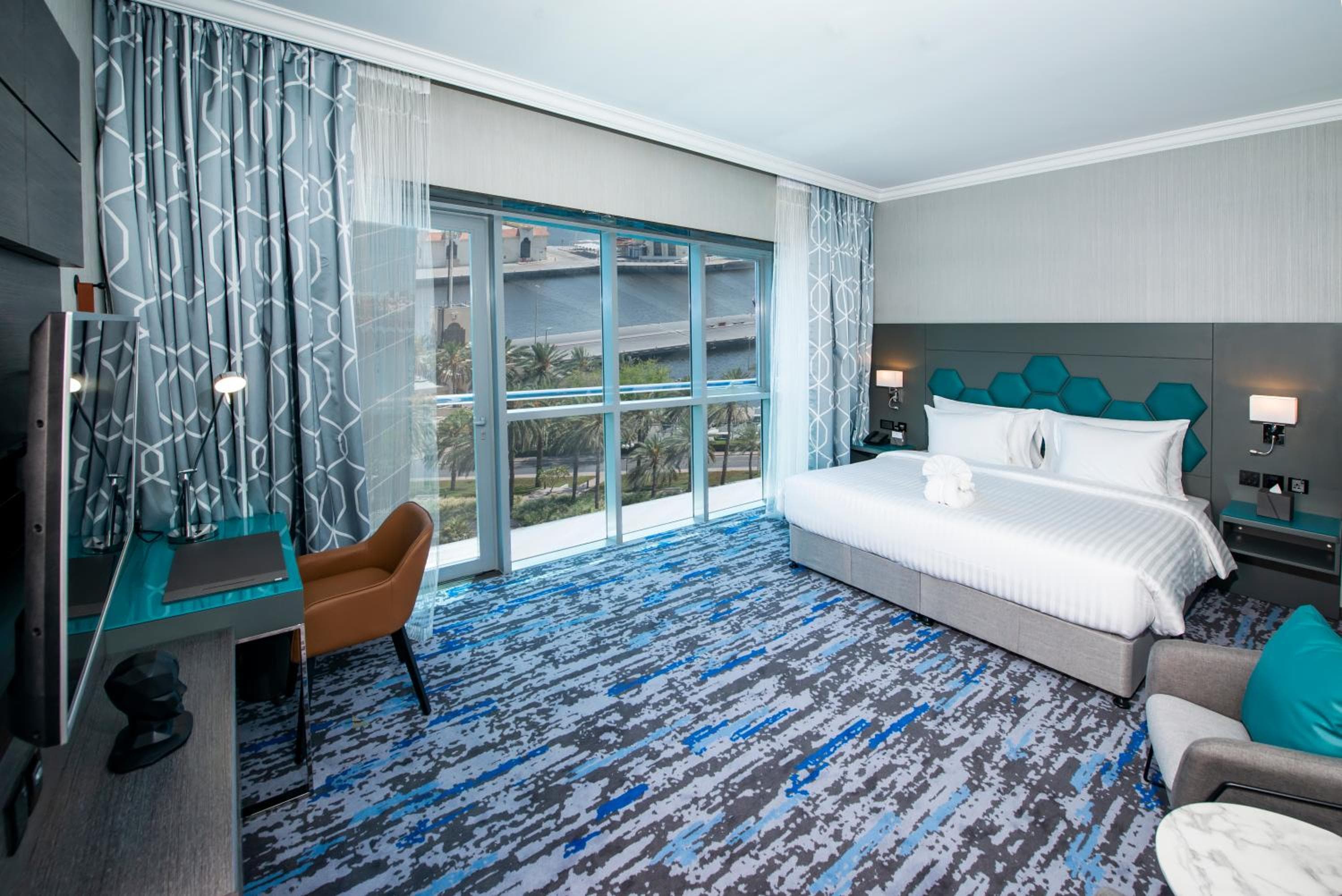 Edge Creekside Hotel — 5