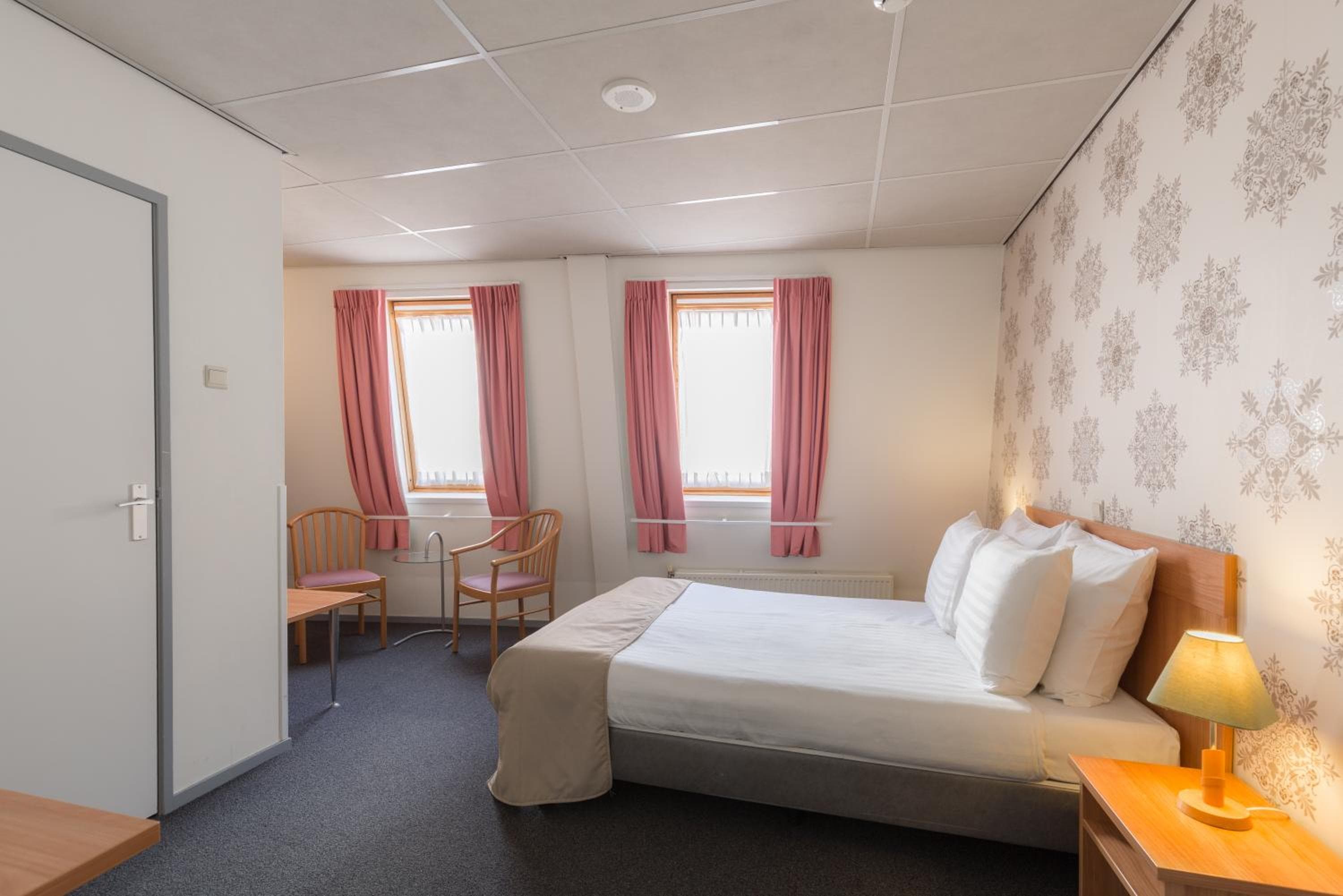 Rho Hotel — 11