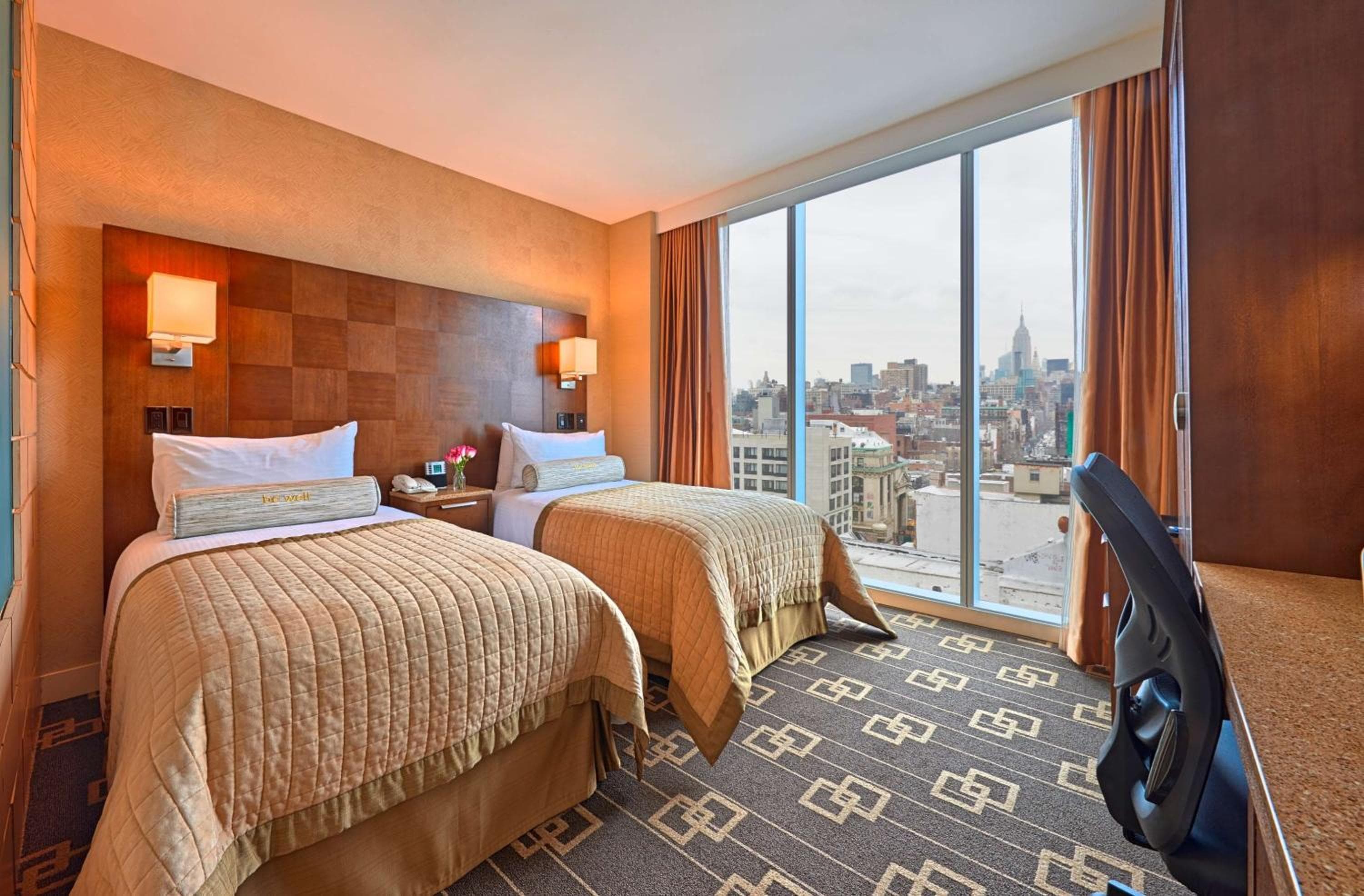 Wyndham Garden Chinatown — 12