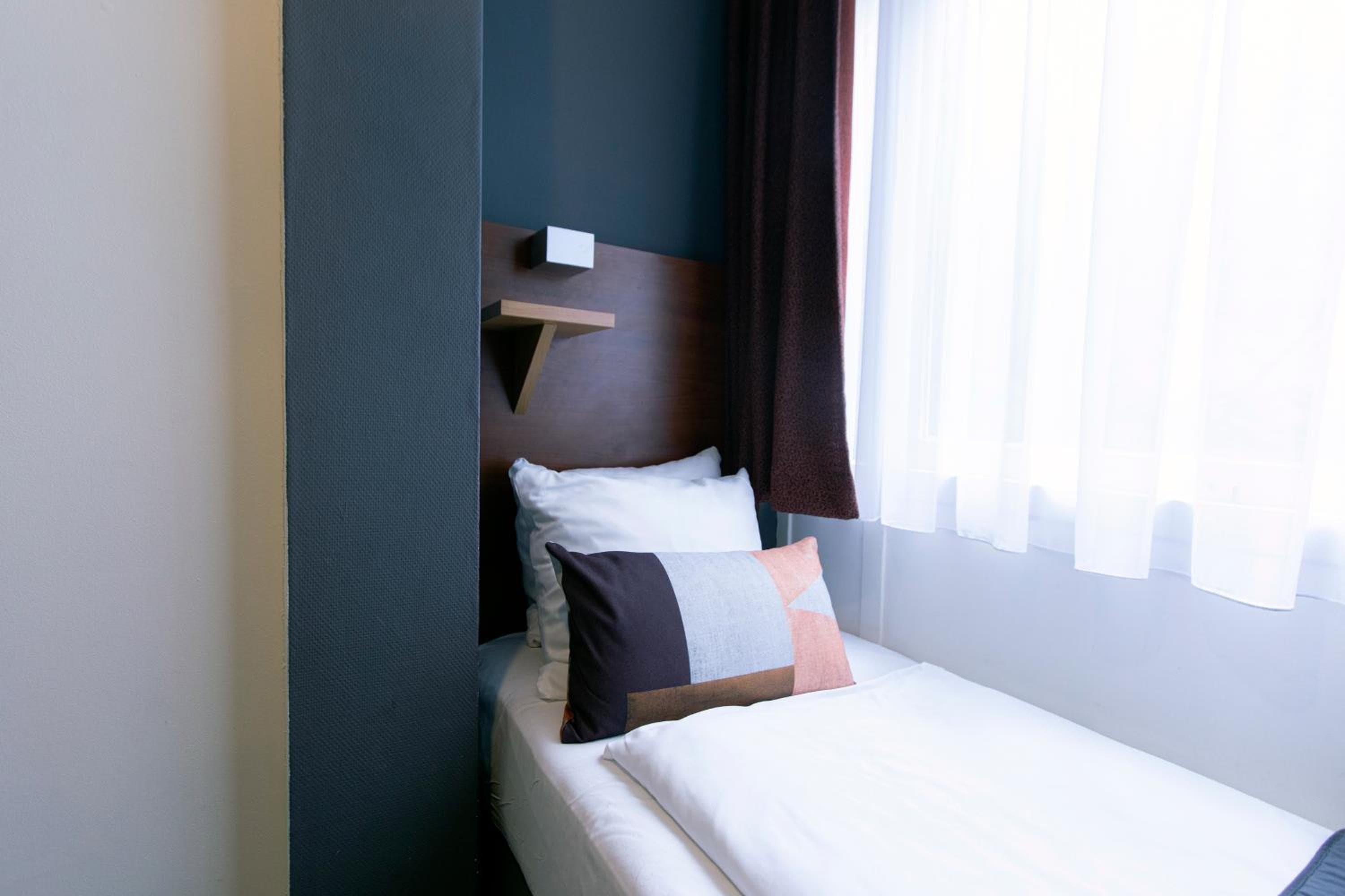 Quentin Canal House Hotel — 18