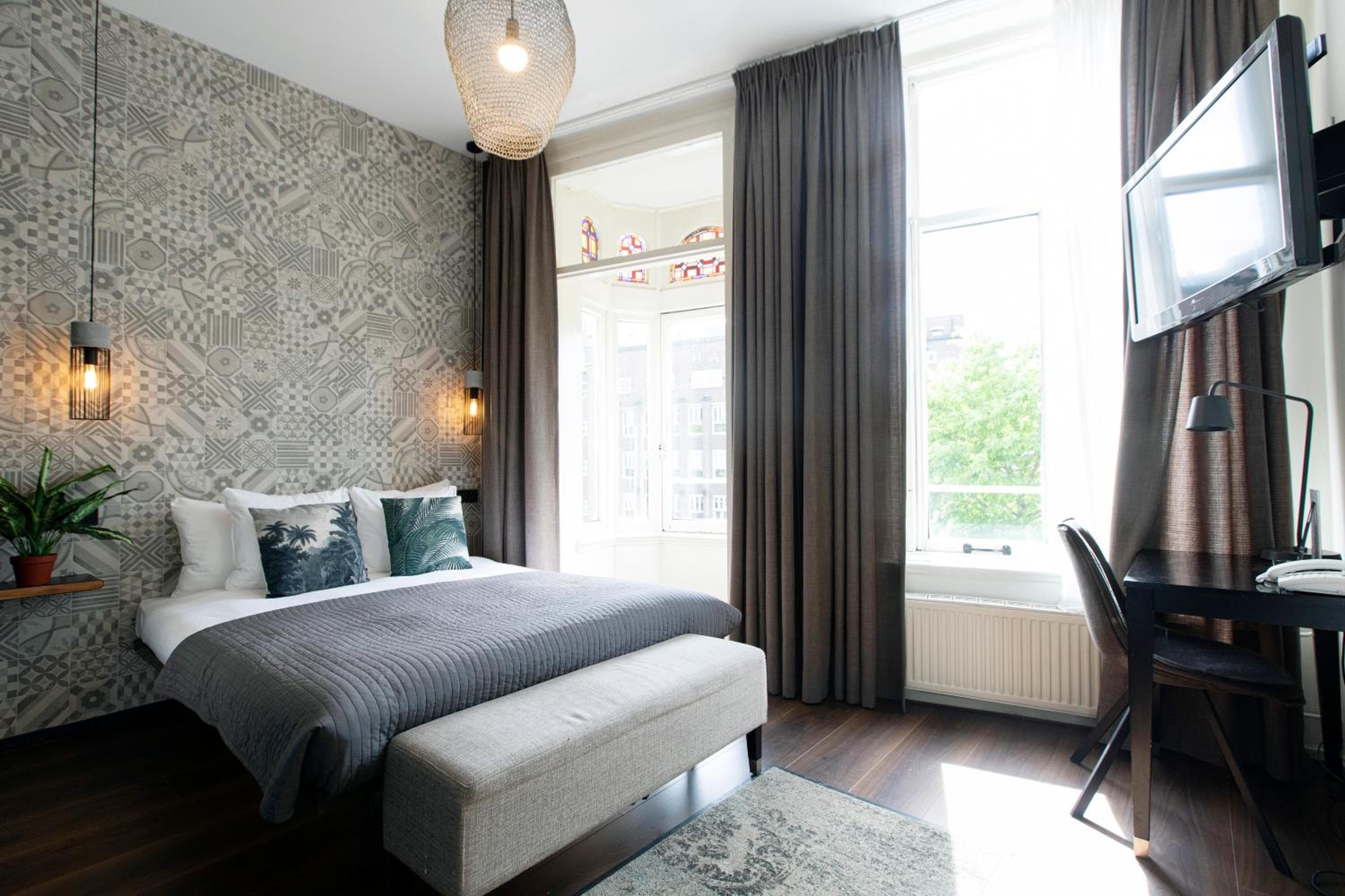 Quentin Canal House Hotel — 27