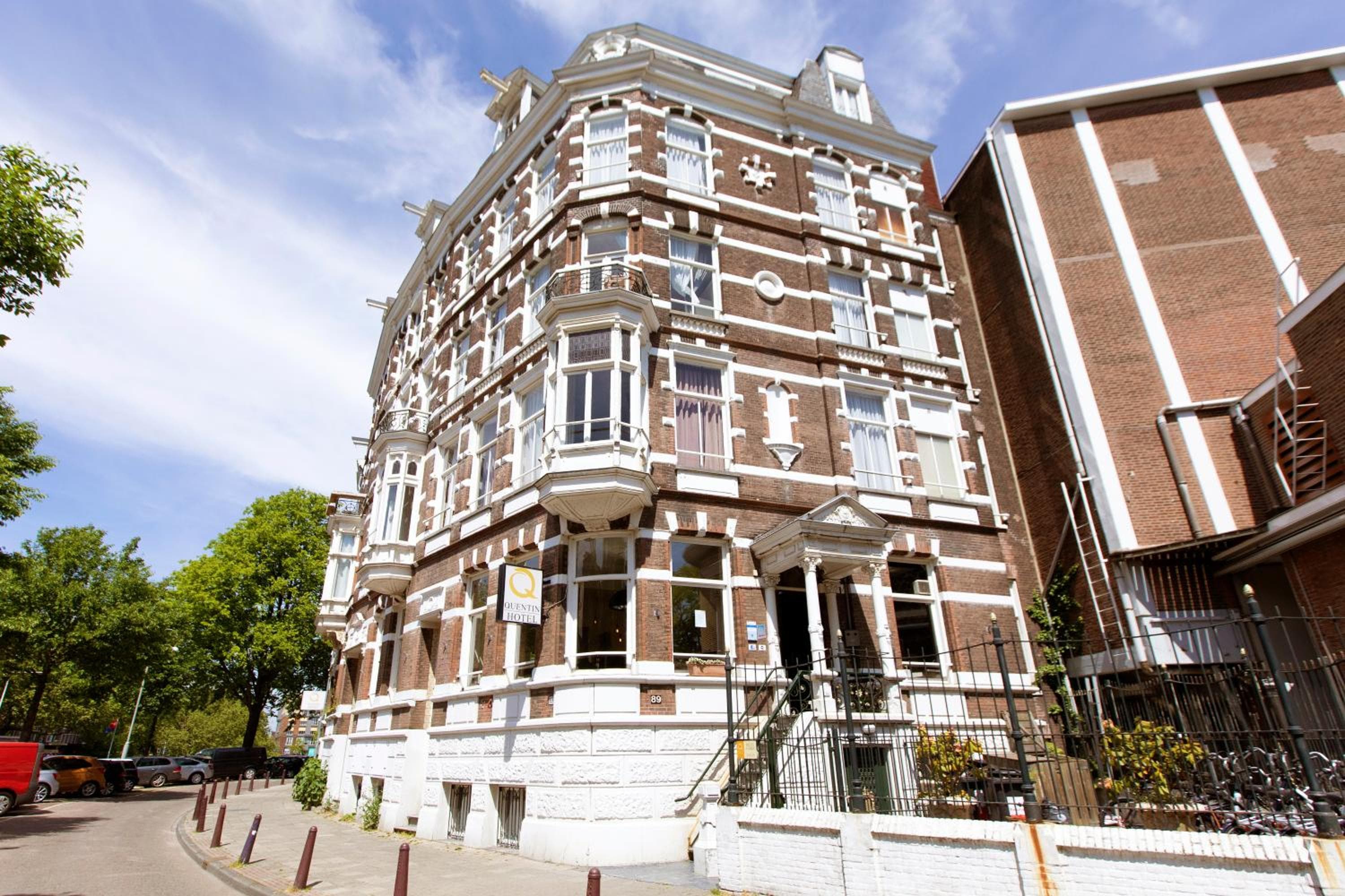 Quentin Canal House Hotel — 1