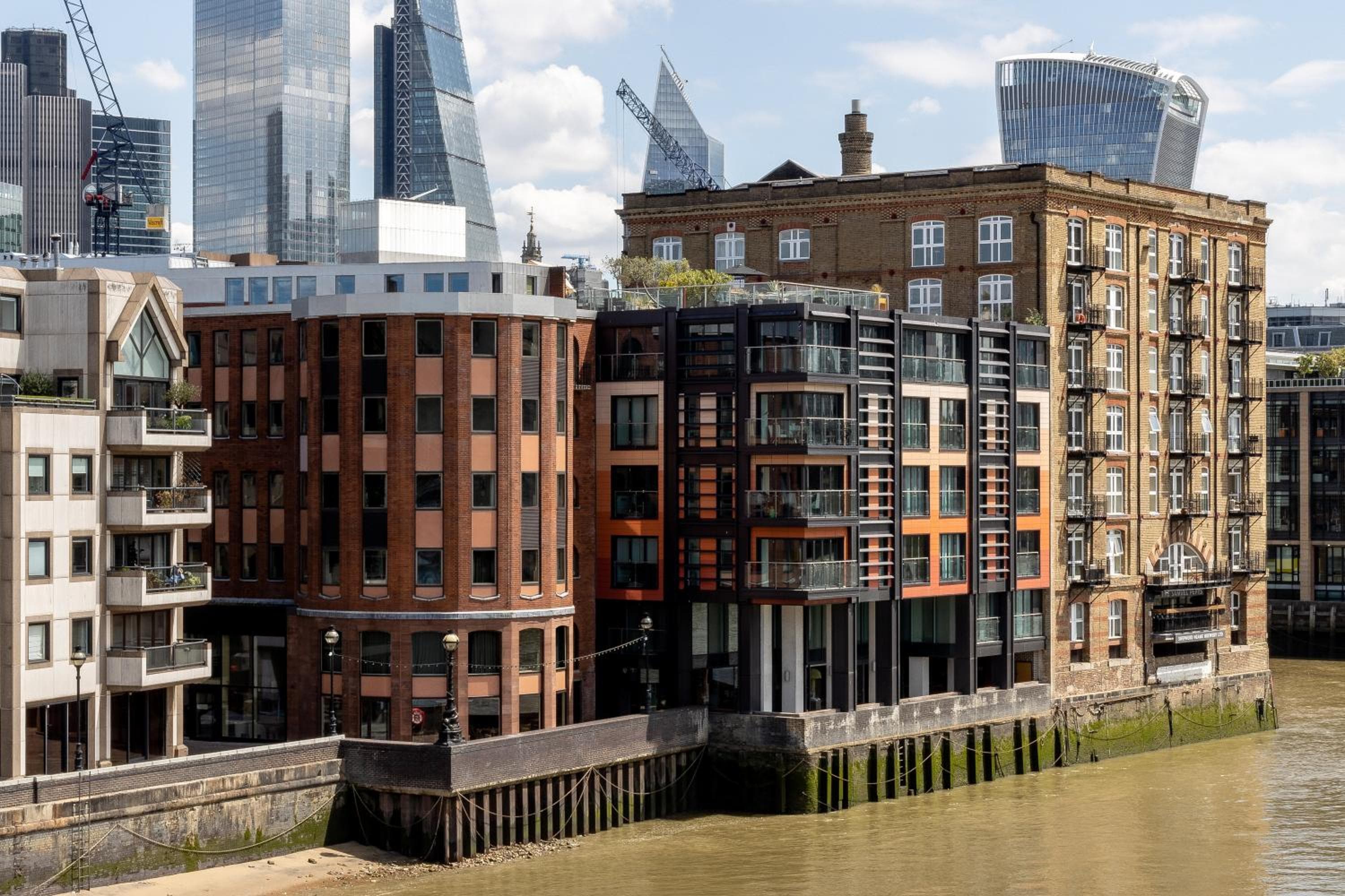 Locke at Broken Wharf — 1
