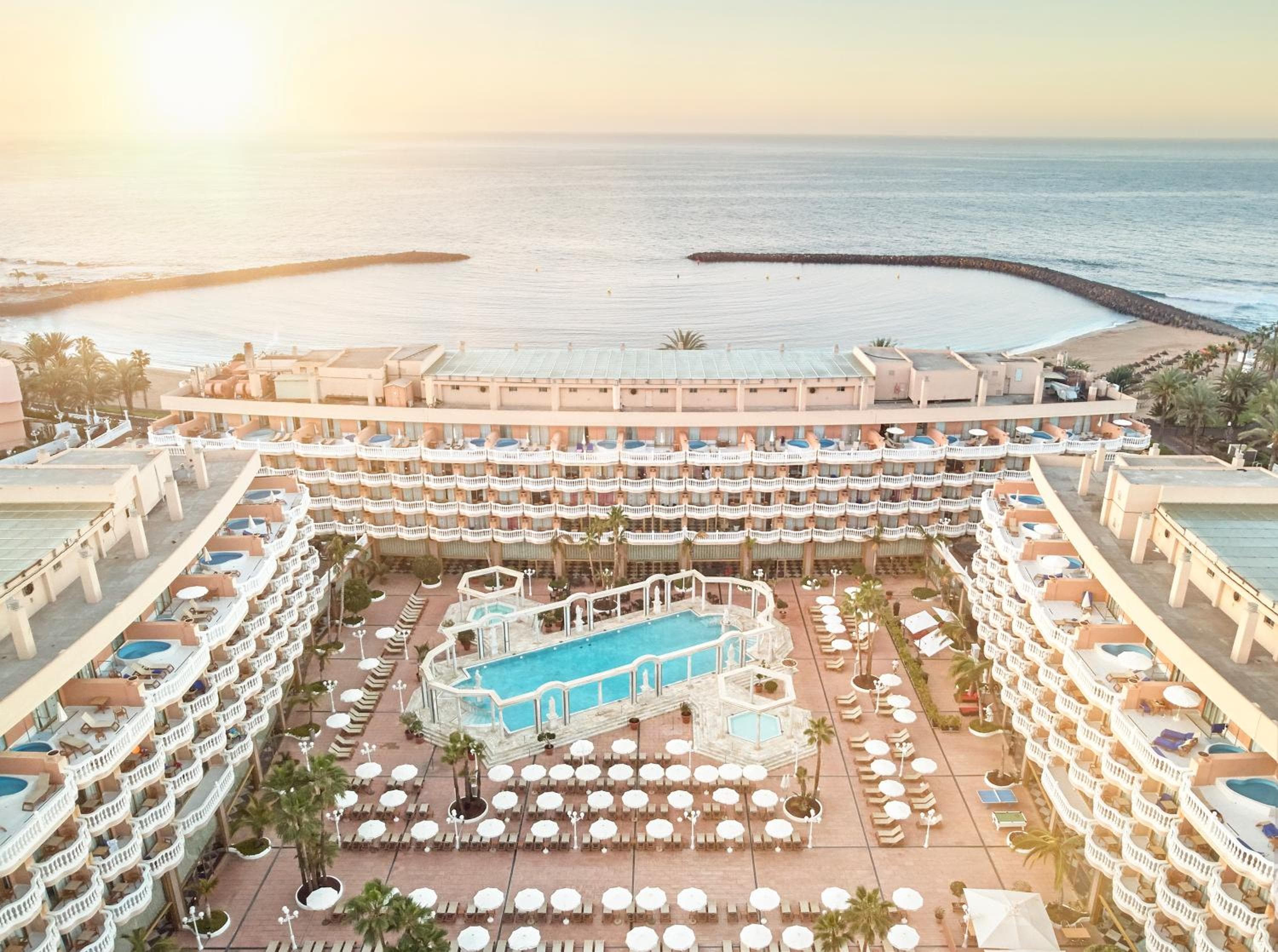Hotel Cleopatra Palace — 1